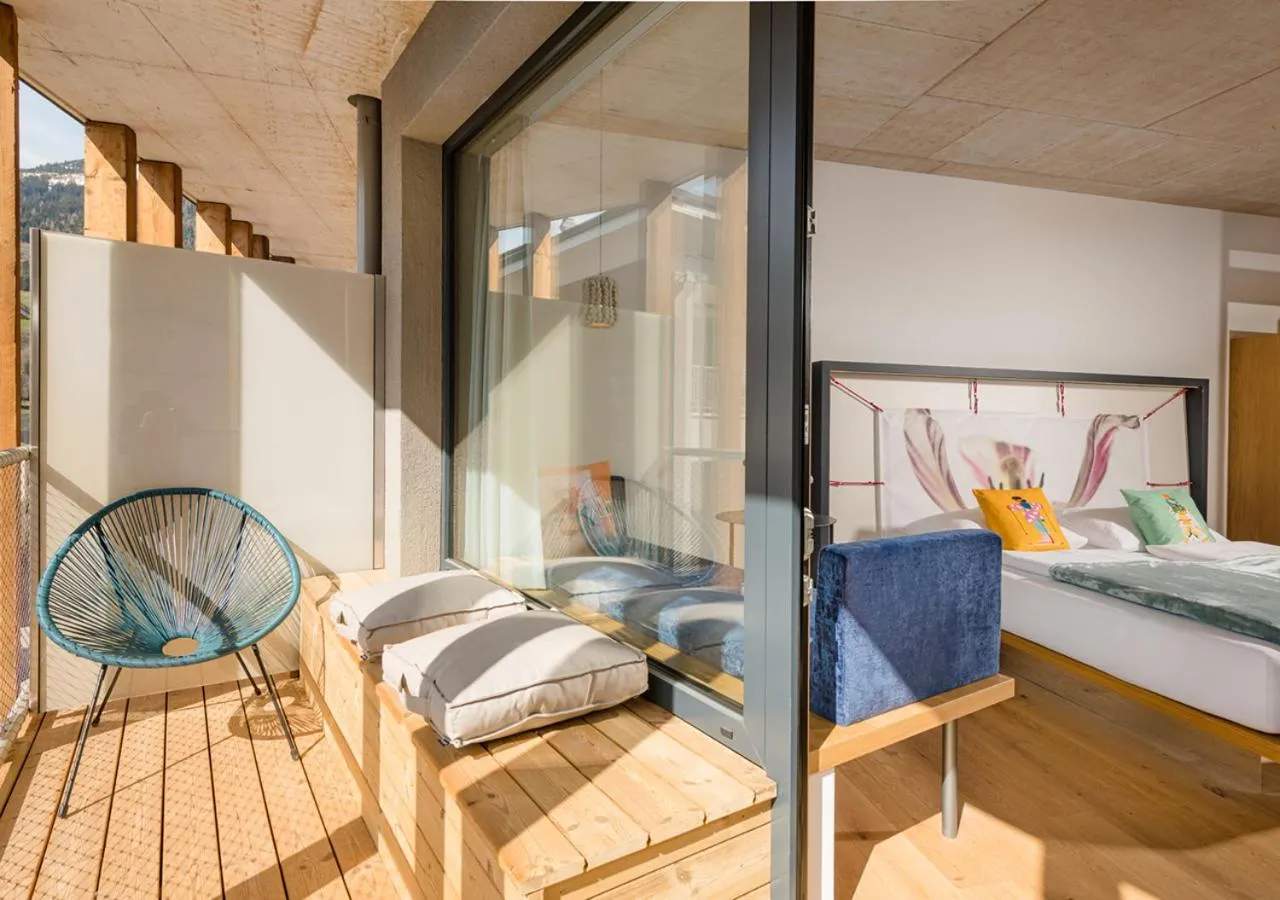 Balcony/Terrace, Bed in Hotel Blü Gastein