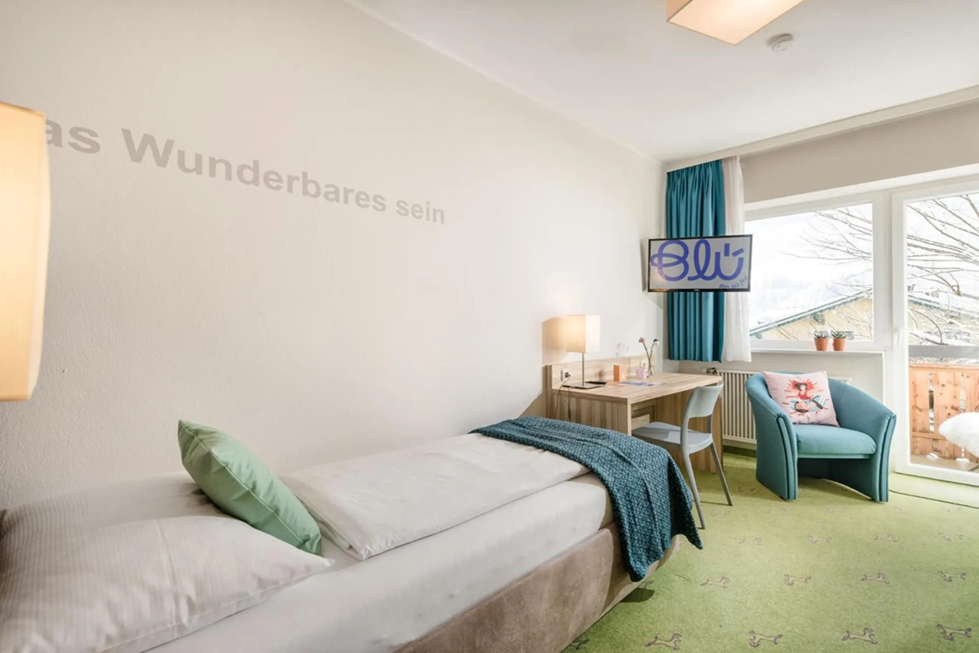 Photo of the whole room, Bed in Hotel Blü Gastein