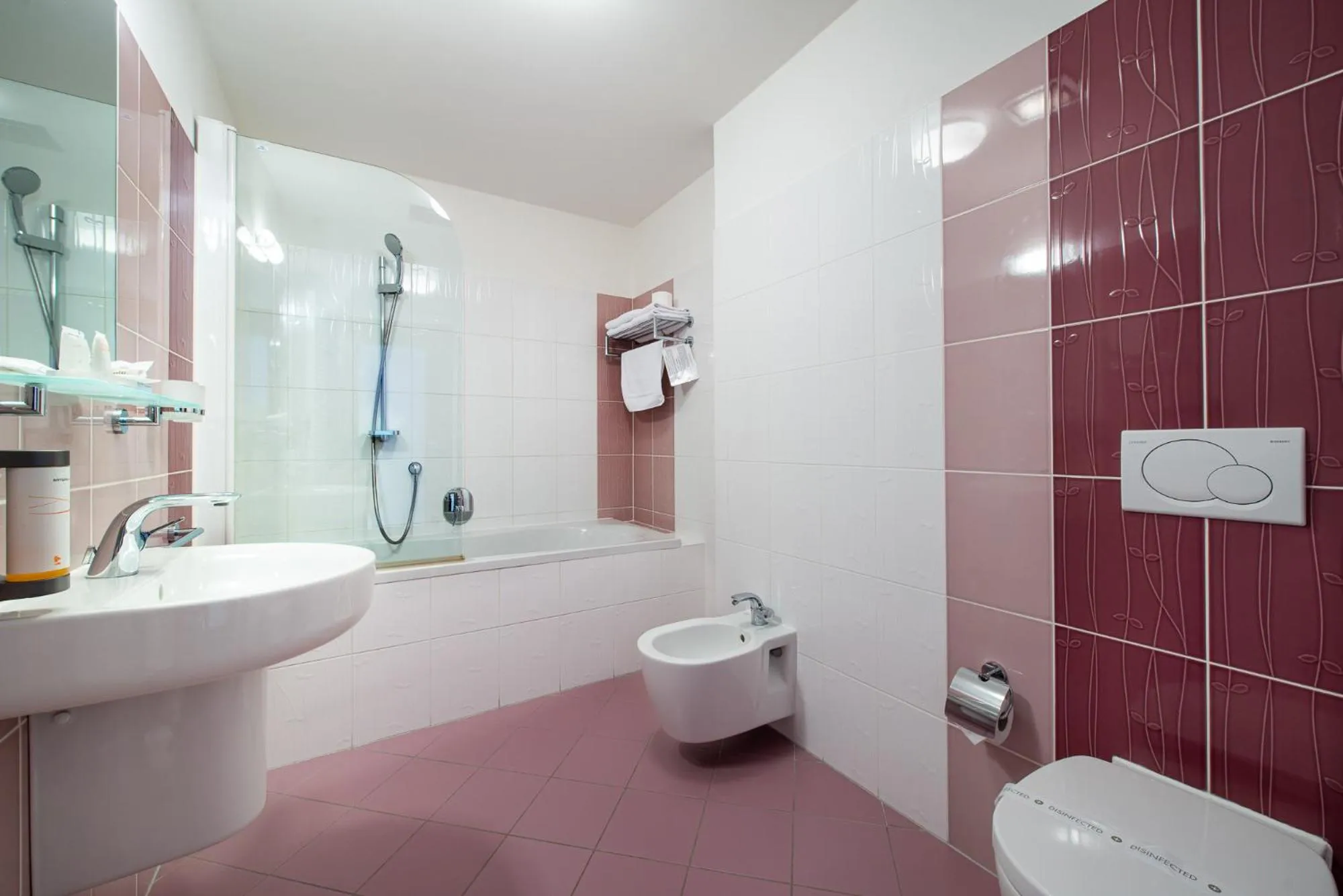 Bathroom in Hotel Mlynska