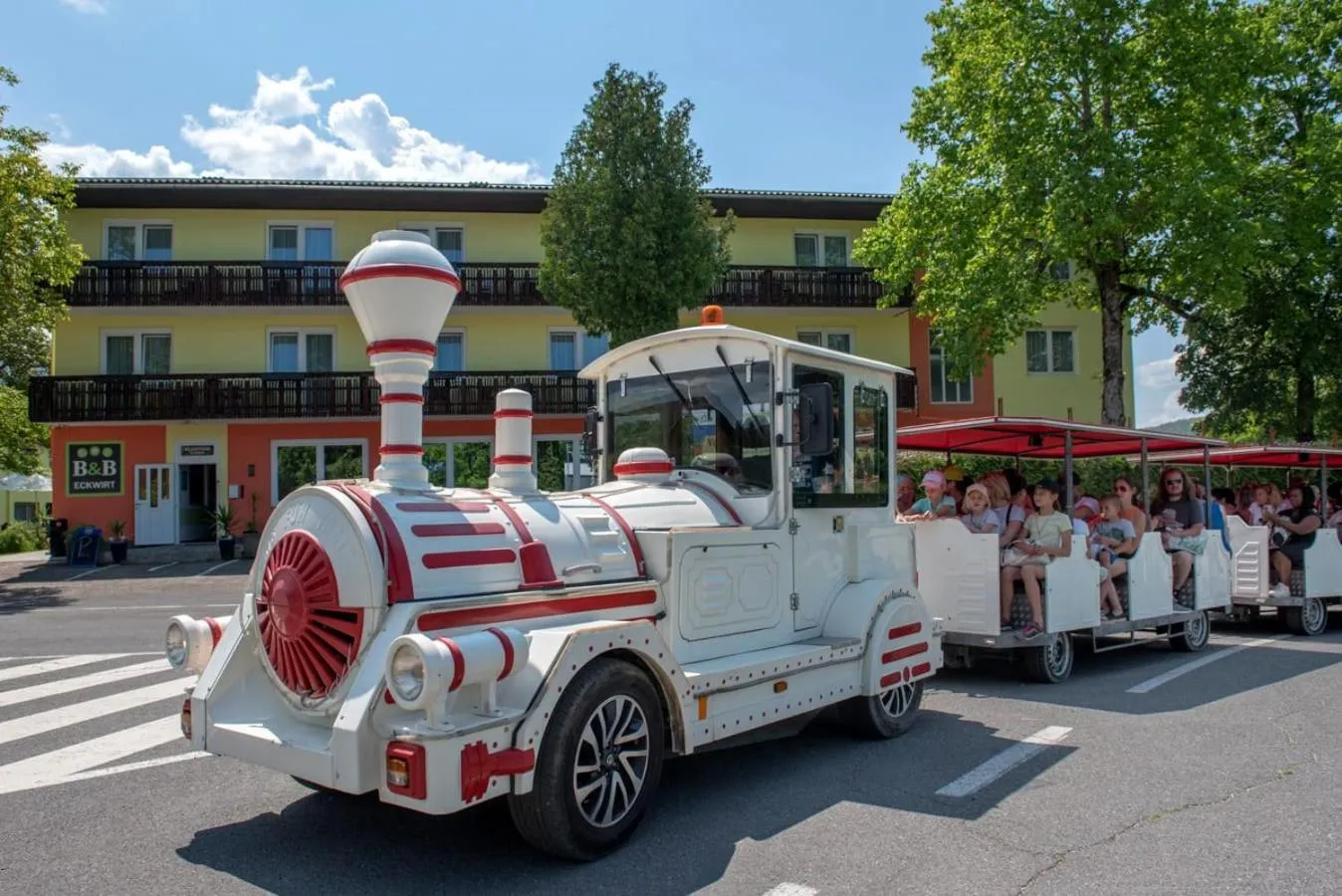 Property building in Bed & Breakfast Eckwirt