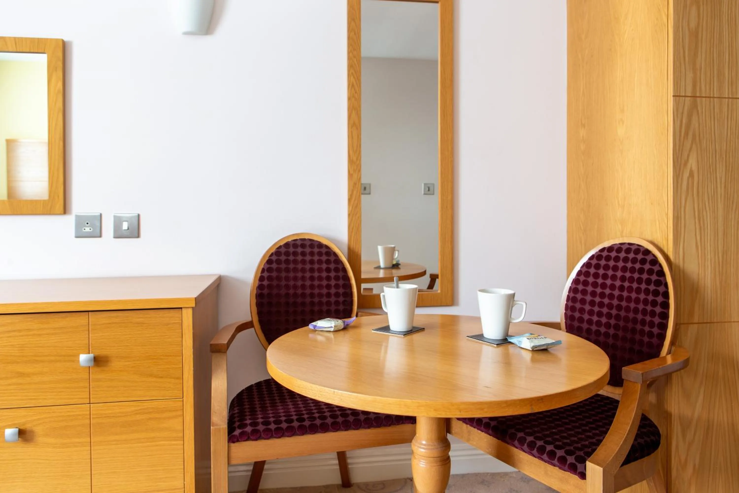 Seating area in George Albert Hotel & Spa