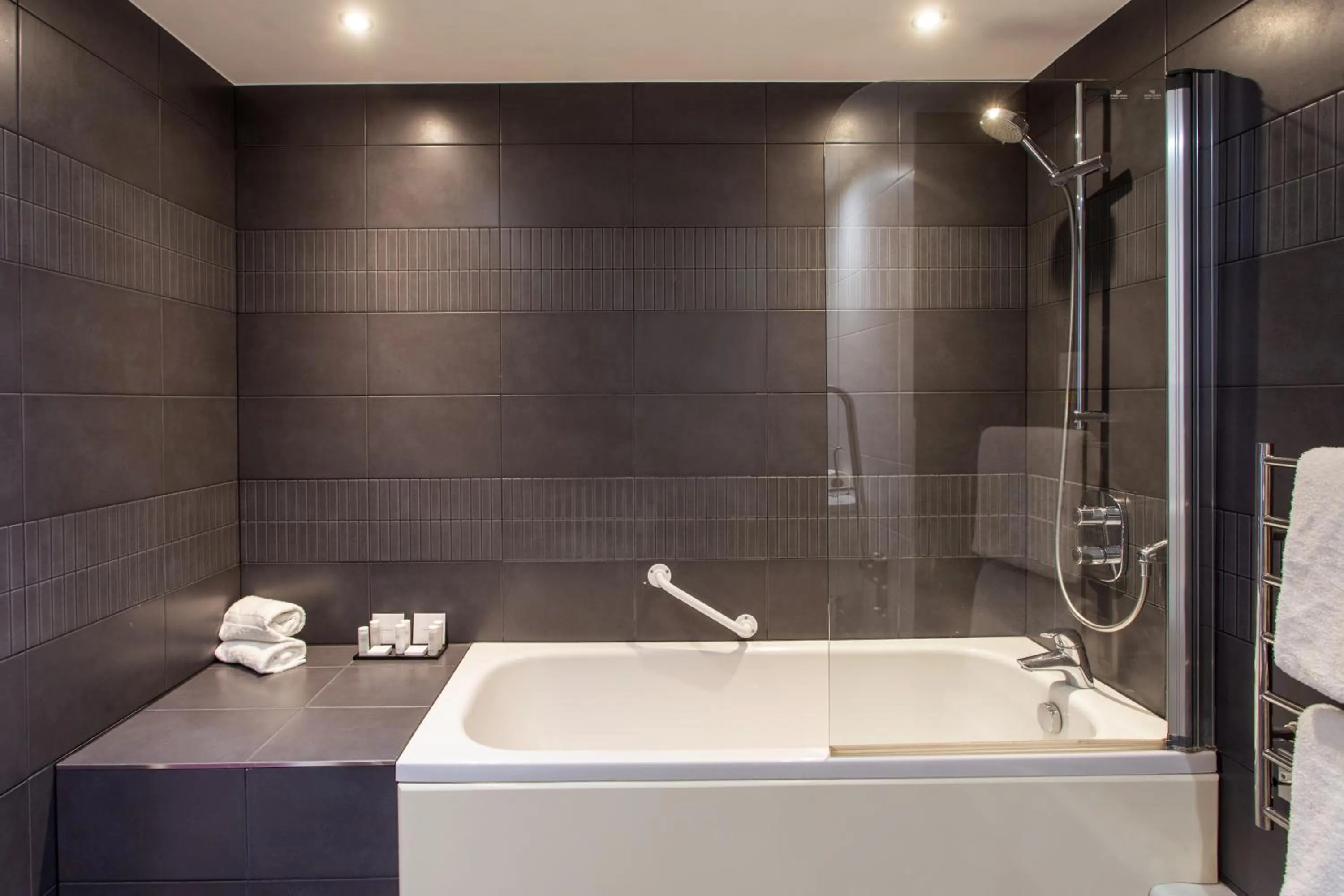 Bathroom in George Albert Hotel & Spa