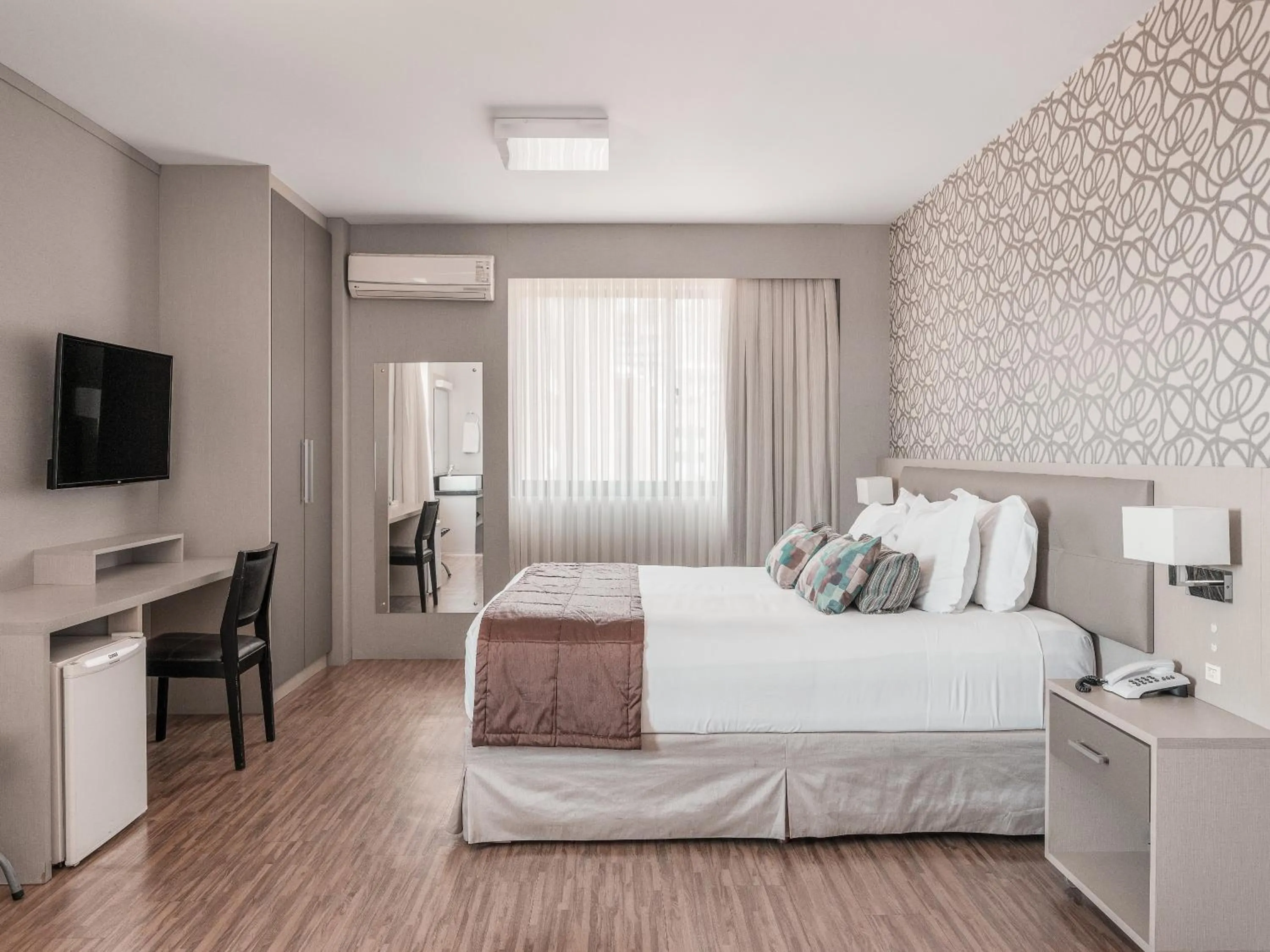 Bedroom, Bed in Faial Prime Suítes