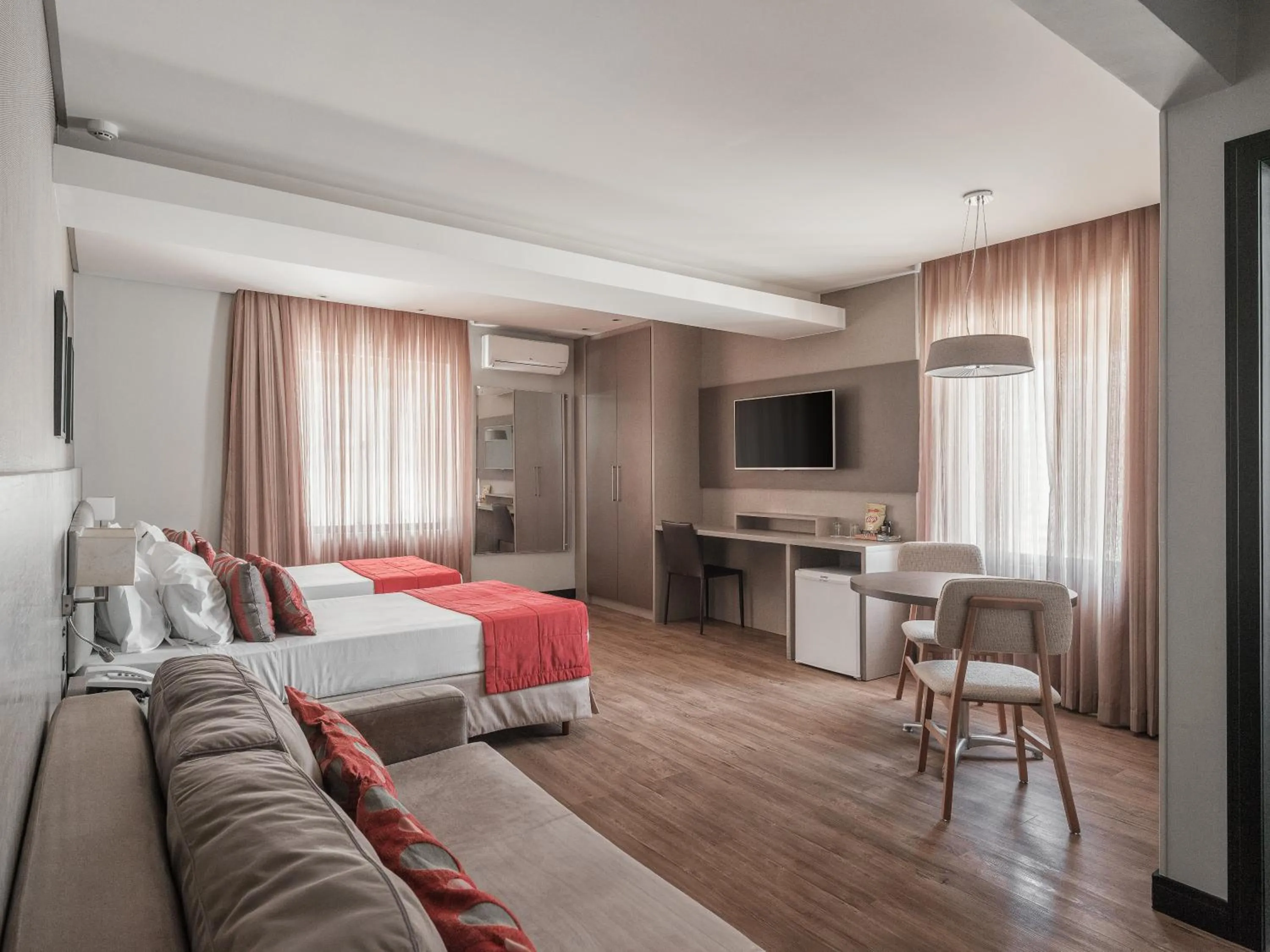 TV and multimedia in Faial Prime Suítes