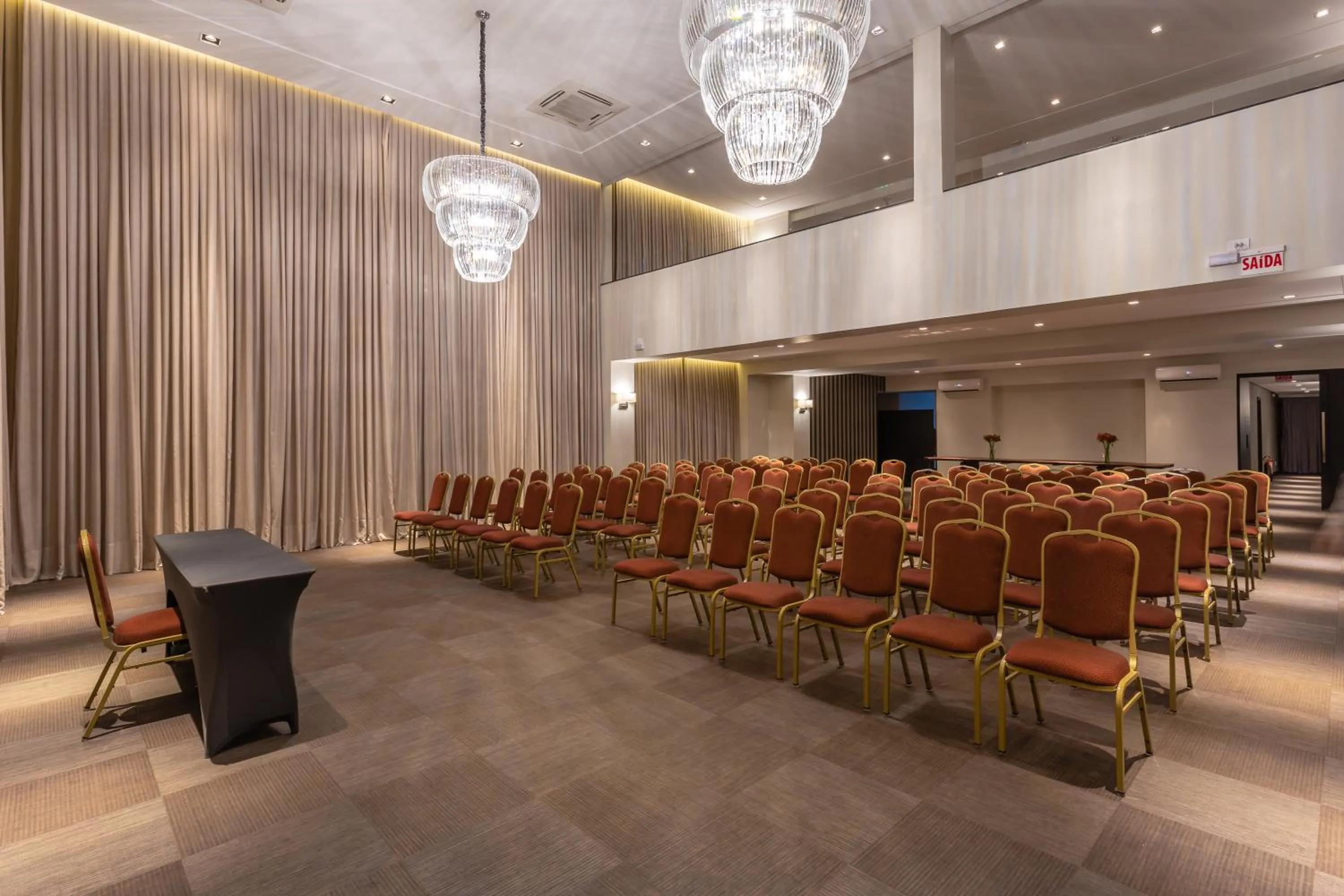 Banquet/Function facilities in Faial Prime Suítes