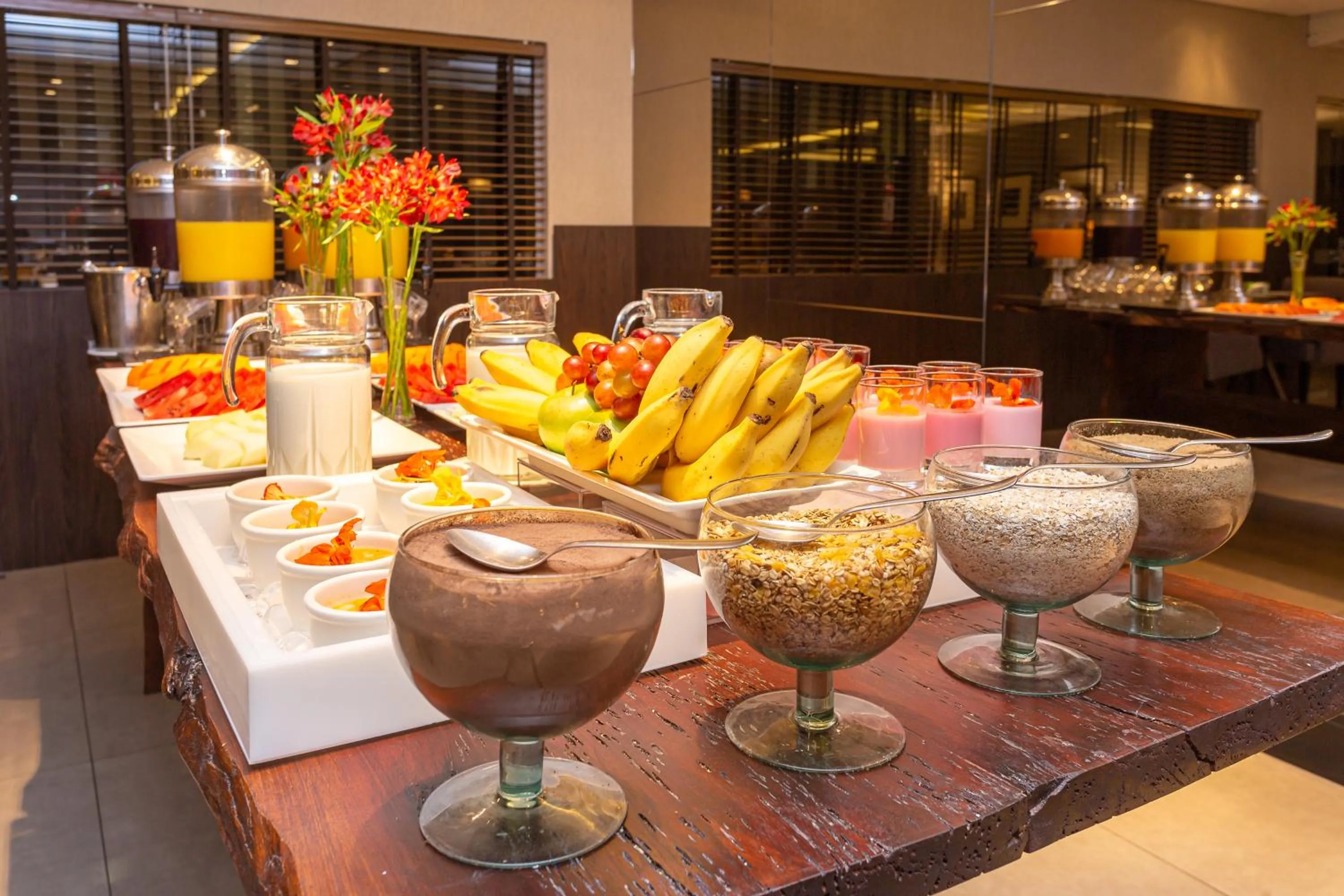 Food and drinks in Faial Prime Suítes