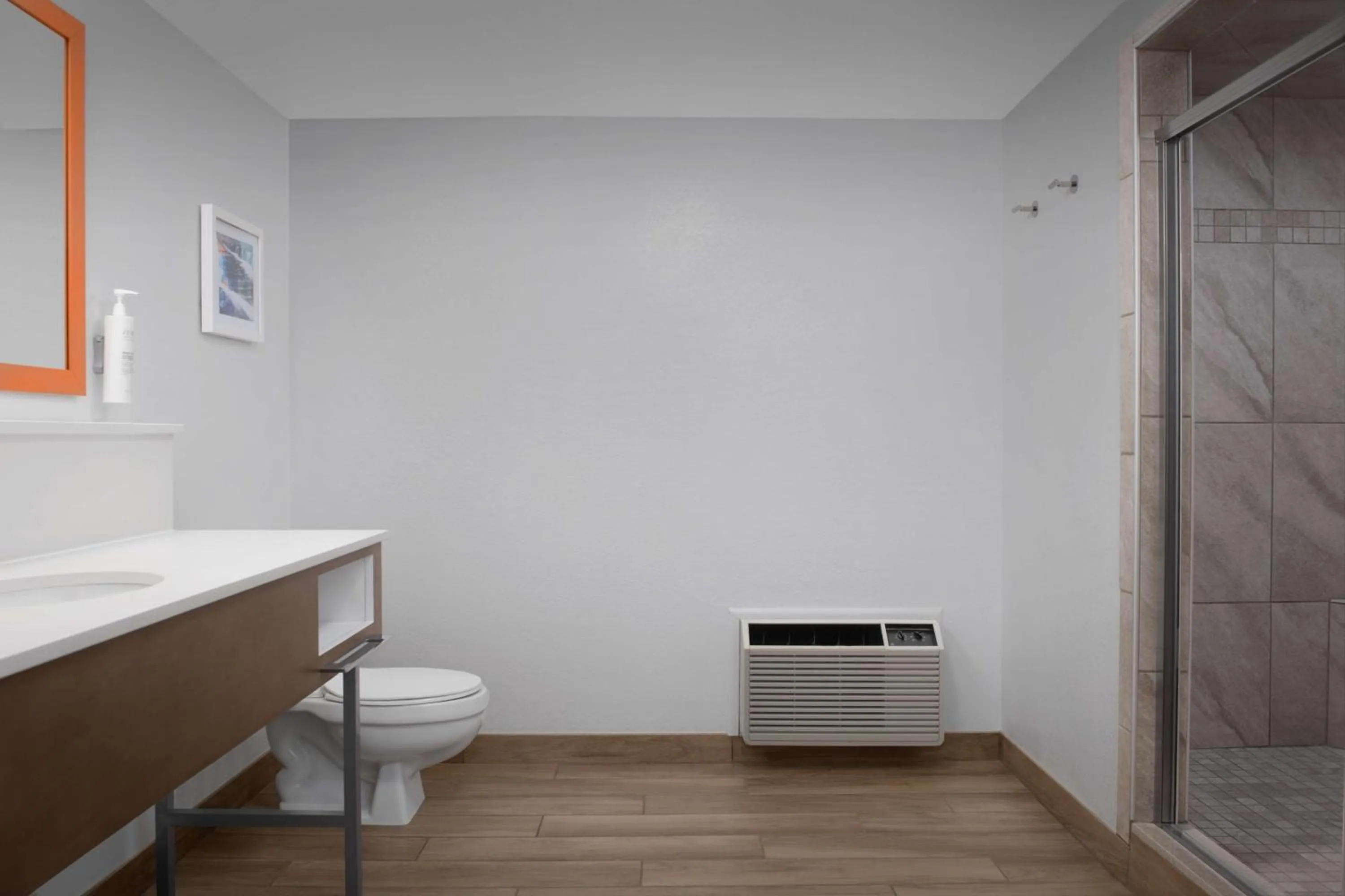 Bathroom in Hampton Inn Russellville