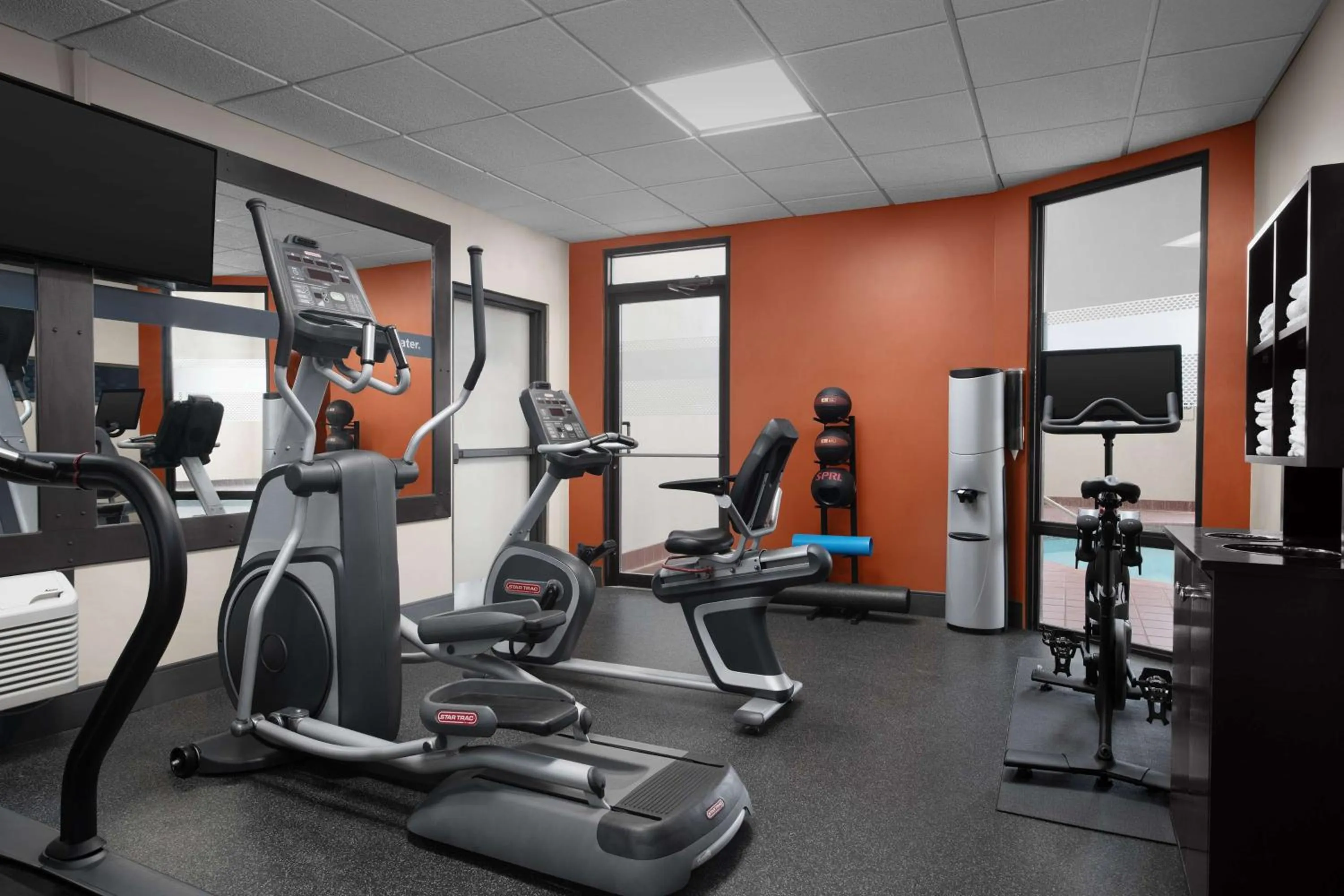 Fitness centre/facilities in Hampton Inn Russellville