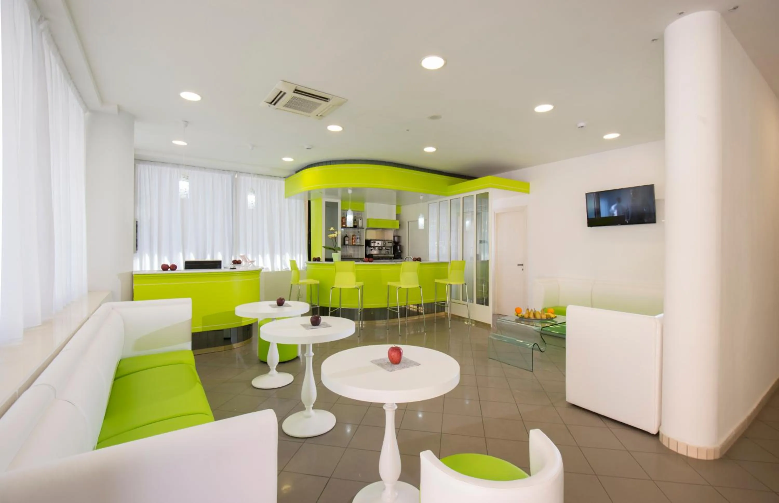 Lobby or reception in Hotel Scarlet