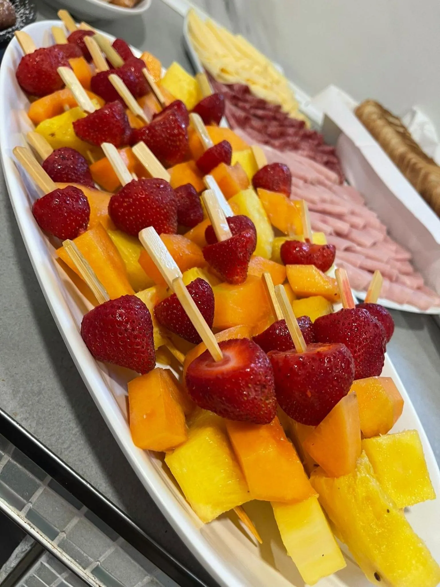 Restaurant/places to eat in Hotel Scarlet