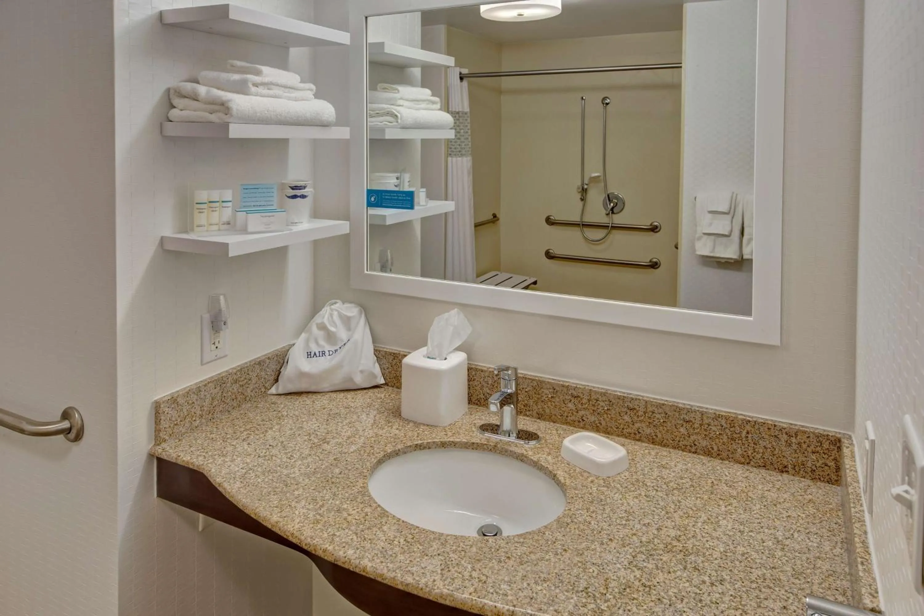 Bathroom in Hampton Inn Dunn