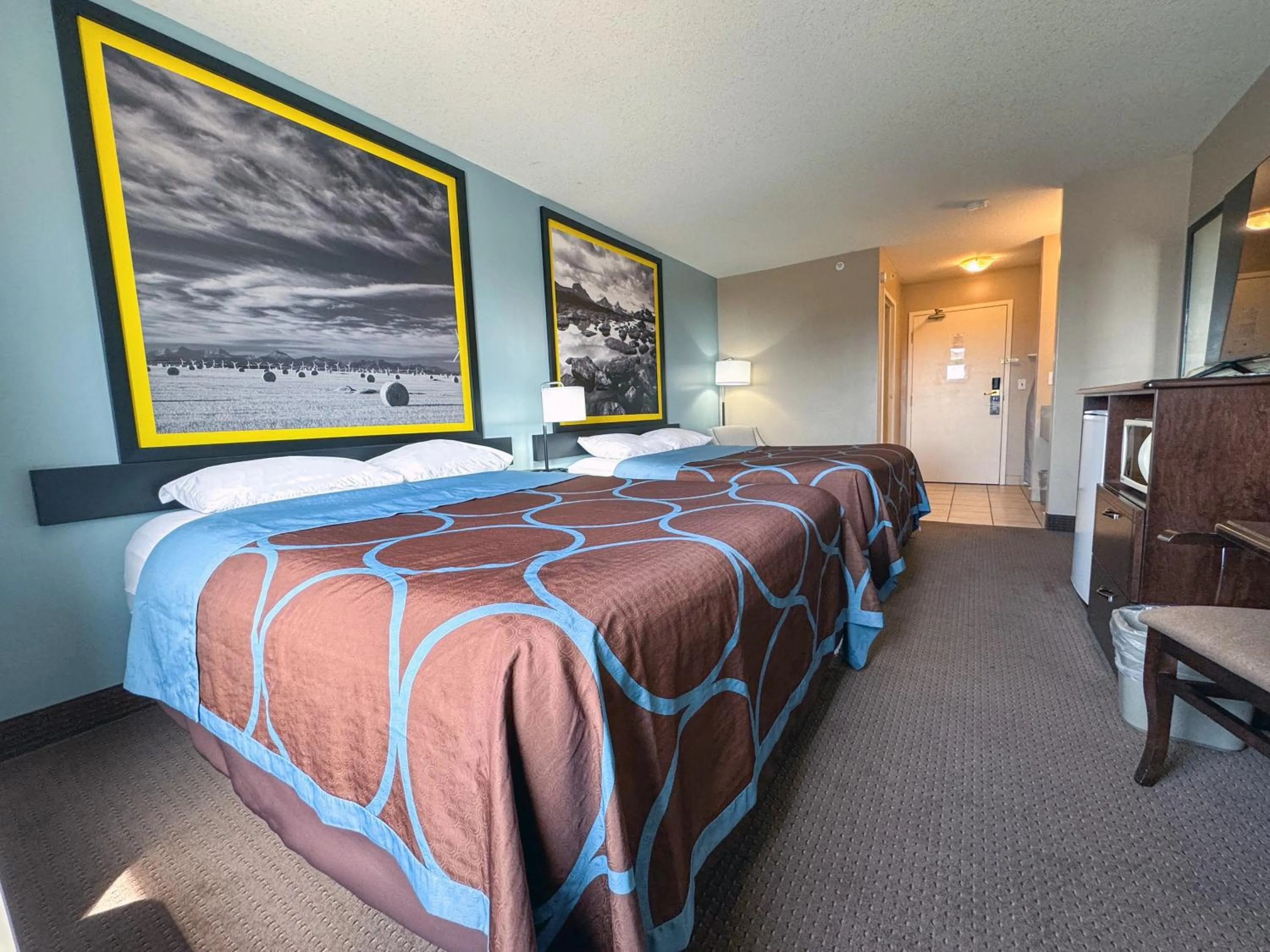 Bed in Super 8 by Wyndham Edmonton South