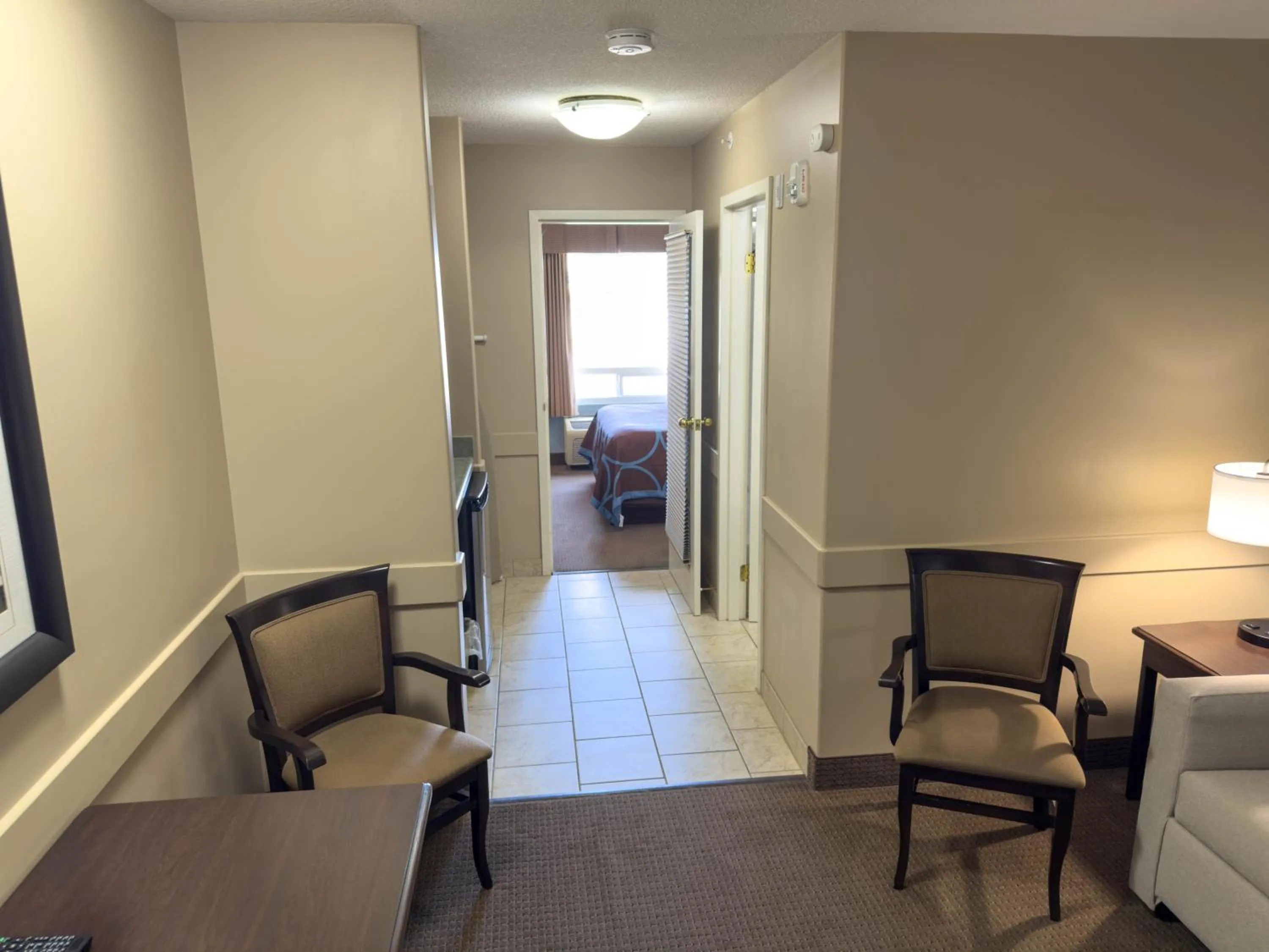 Living room in Super 8 by Wyndham Edmonton South