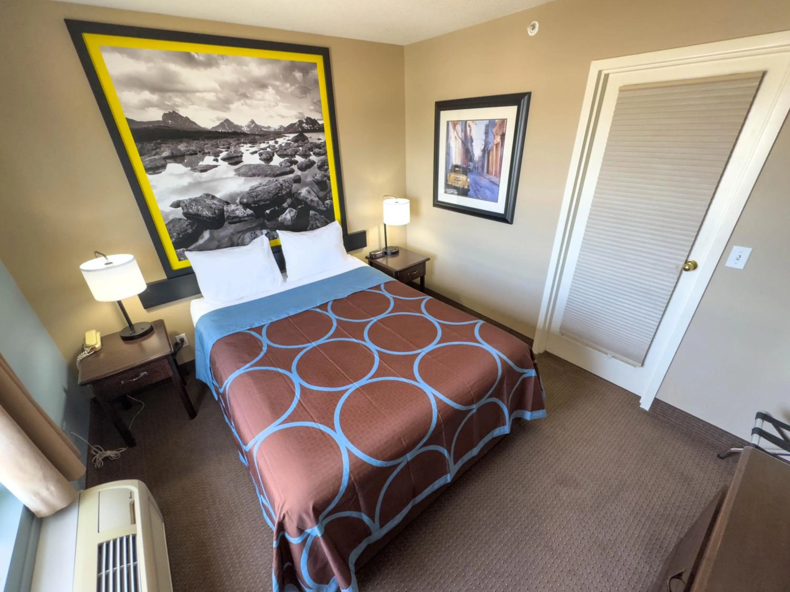 Bed in Super 8 by Wyndham Edmonton South