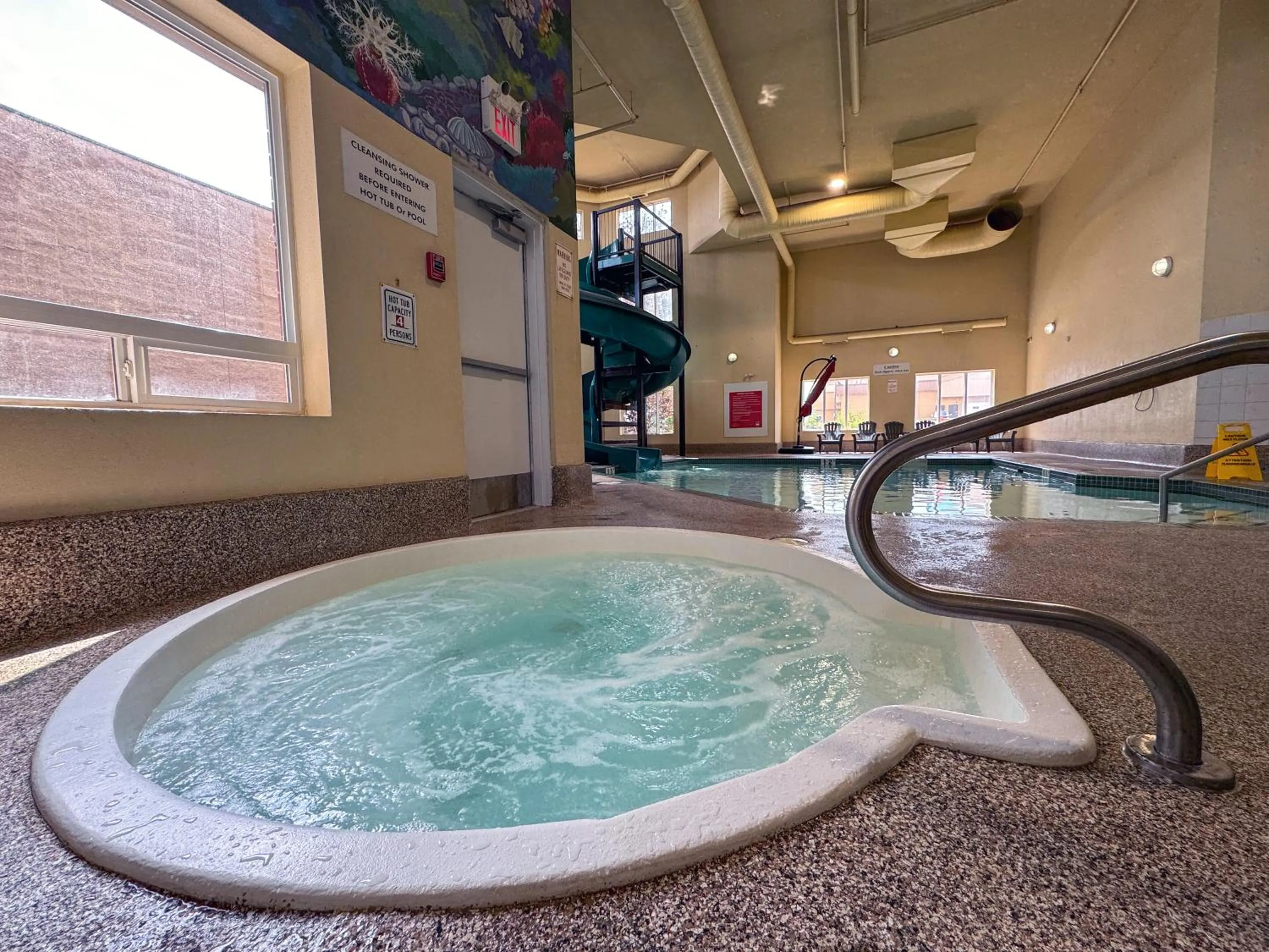 Hot Tub in Super 8 by Wyndham Edmonton South