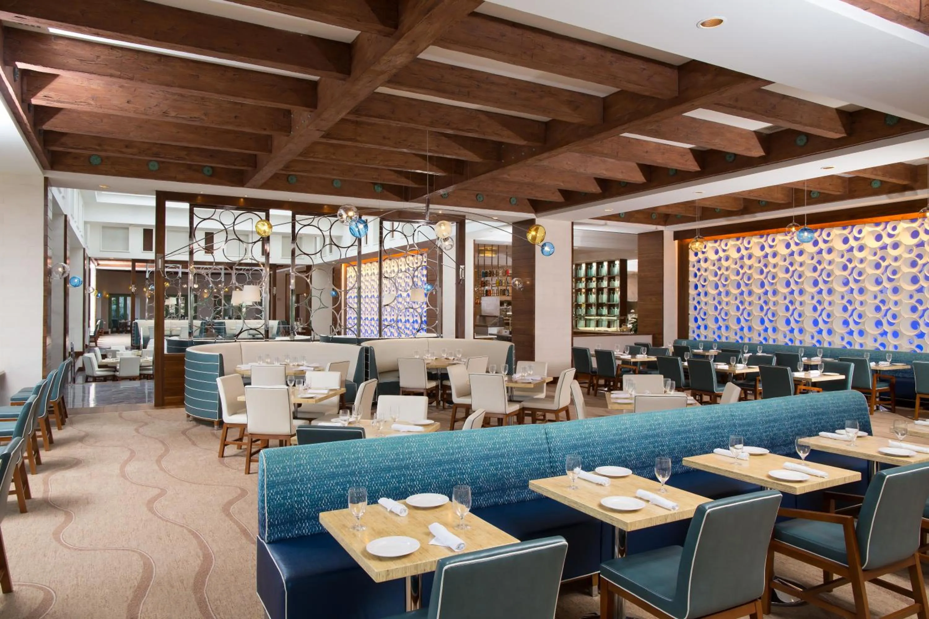 Restaurant/places to eat in Harborside Resort & Vacation Rentals at Atlantis