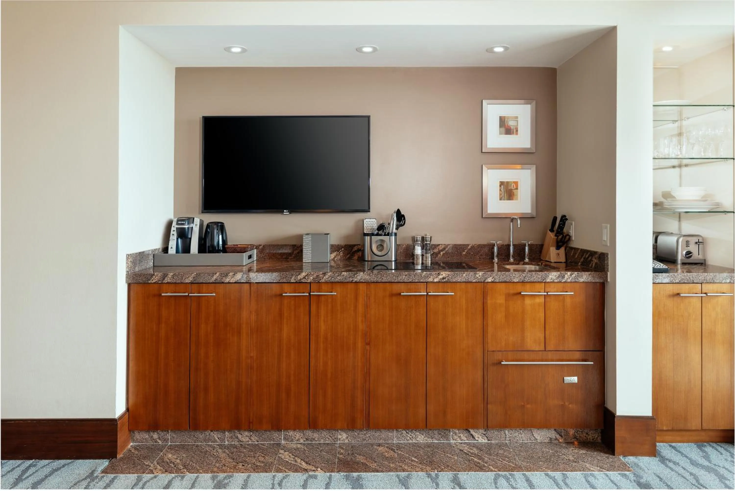 Kitchen or kitchenette in The Reef at Atlantis