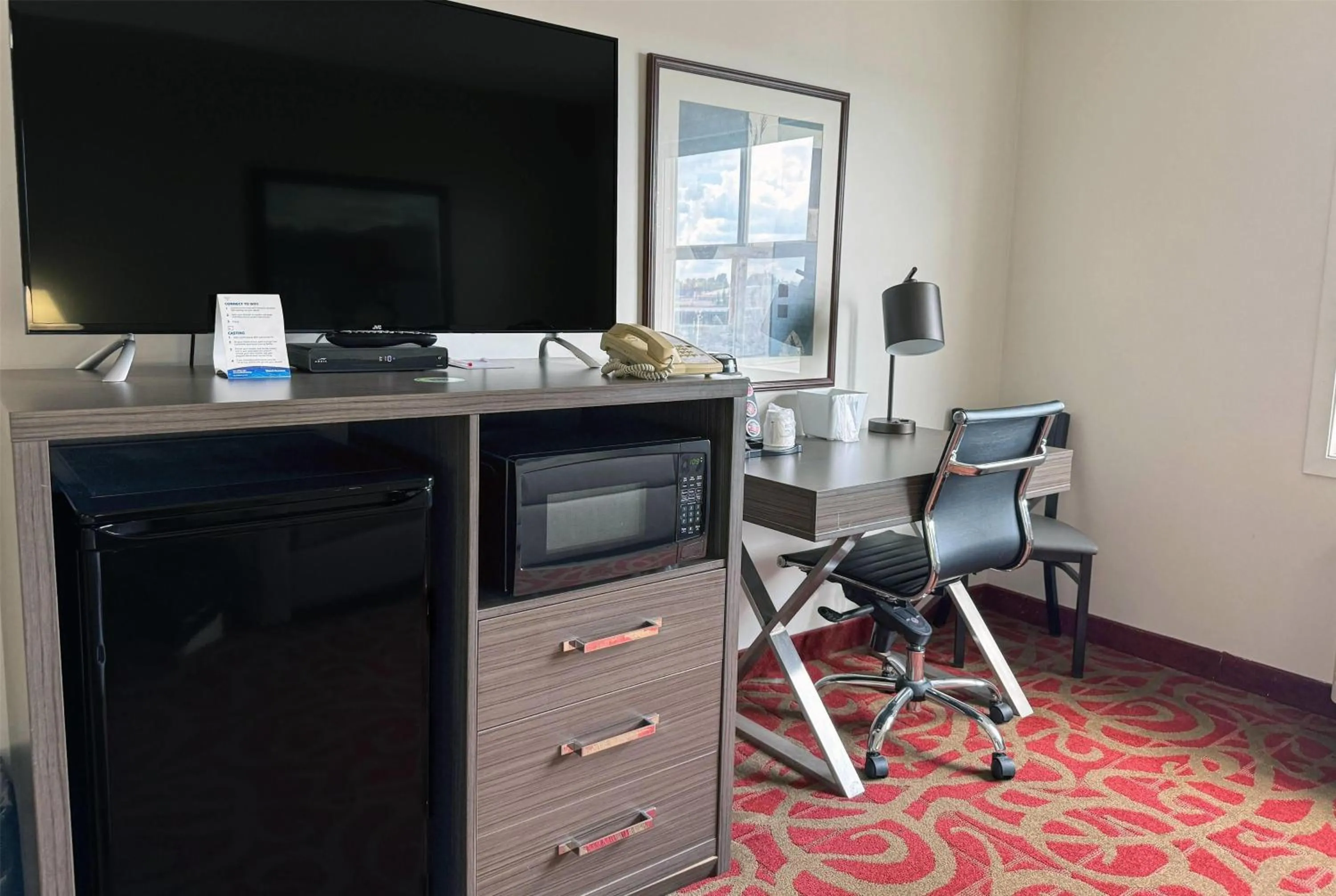 Photo of the whole room in Ramada by Wyndham Sherwood Park