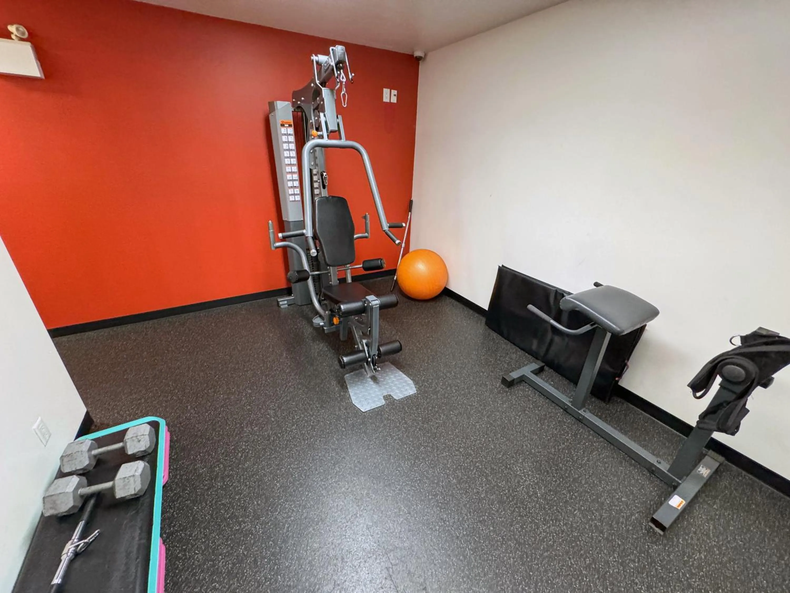 Fitness centre/facilities in Ramada by Wyndham Sherwood Park
