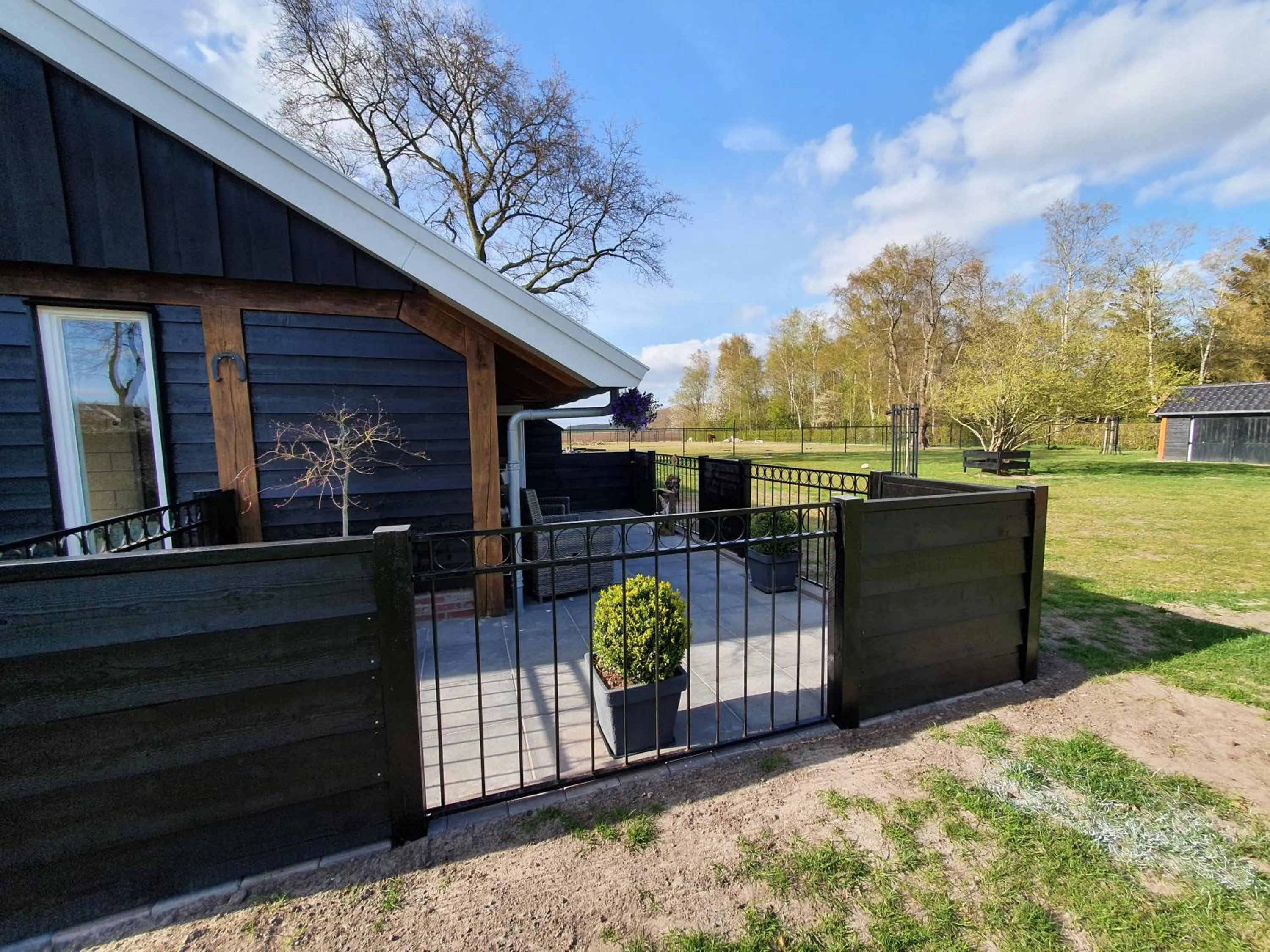 Garden in B&B Hertenhoef, Fluitenberg (Hoogeveen)