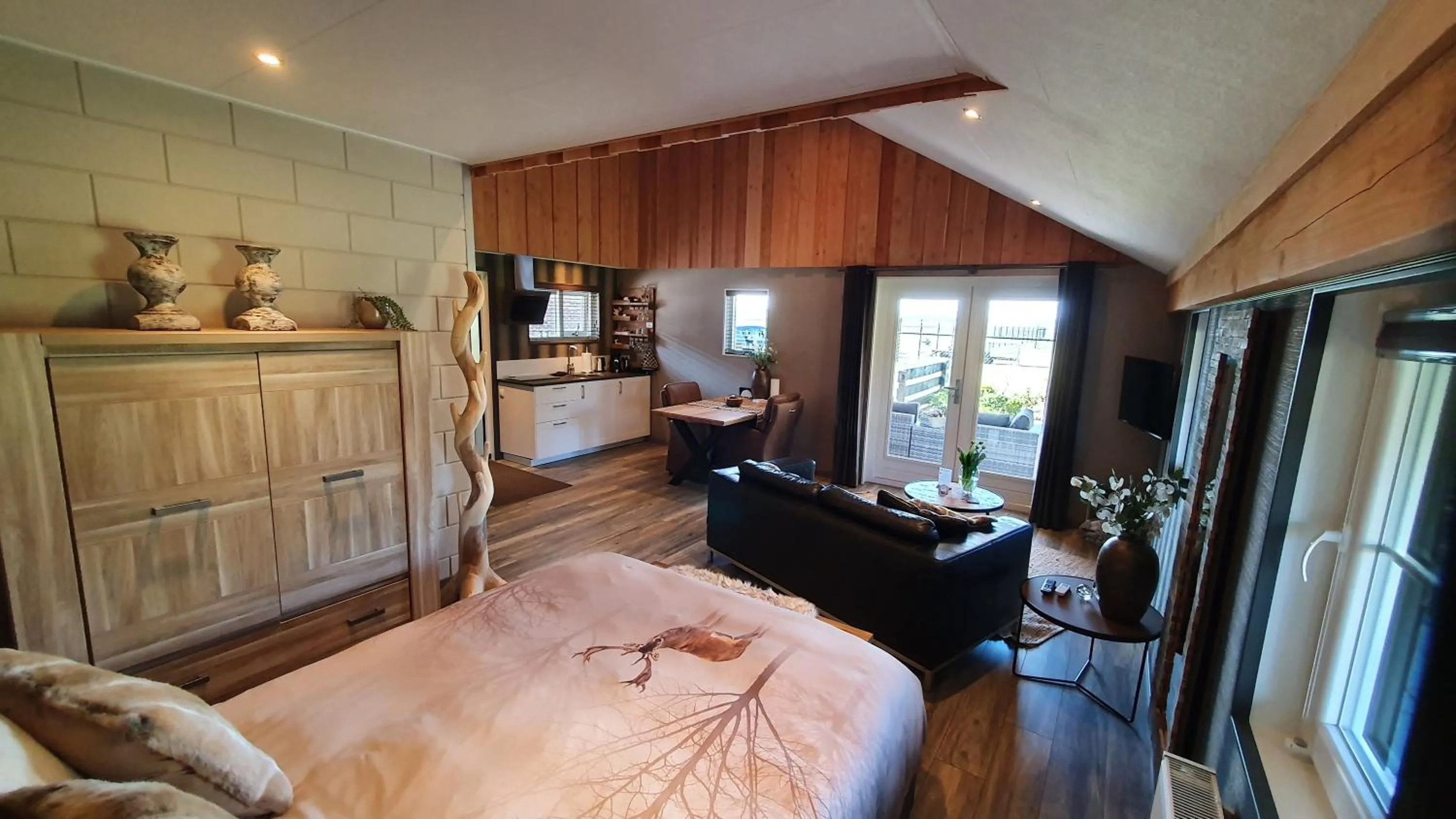 Bed in B&B Hertenhoef, Fluitenberg (Hoogeveen)