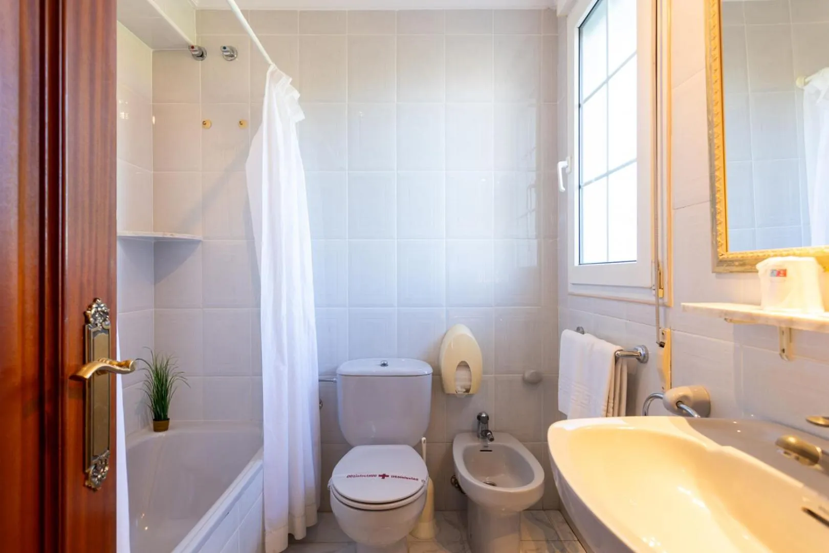 Toilet in Hotel La Casona de Luis