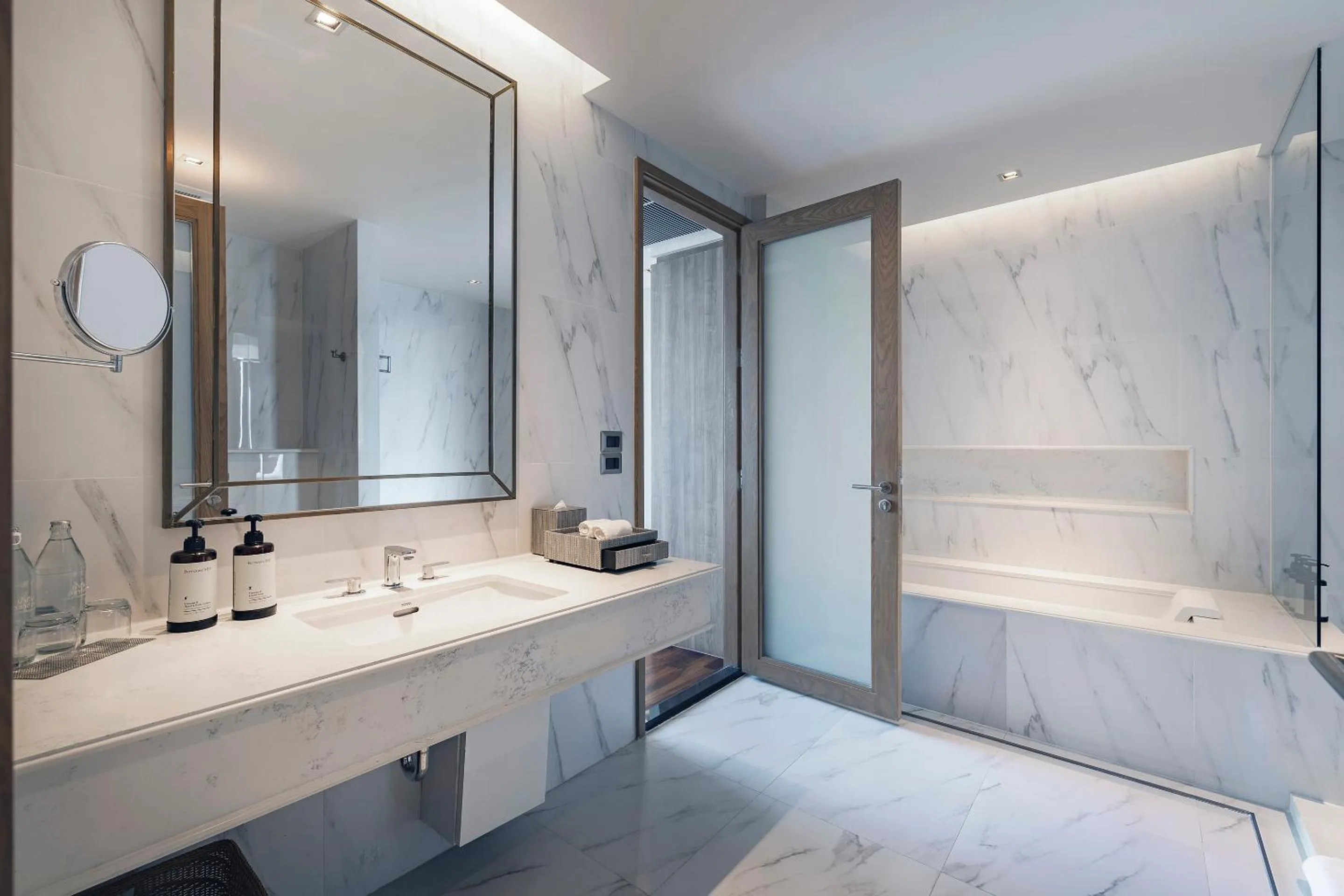 Shower in MUU Bangkok, Small Luxury Hotels of the World