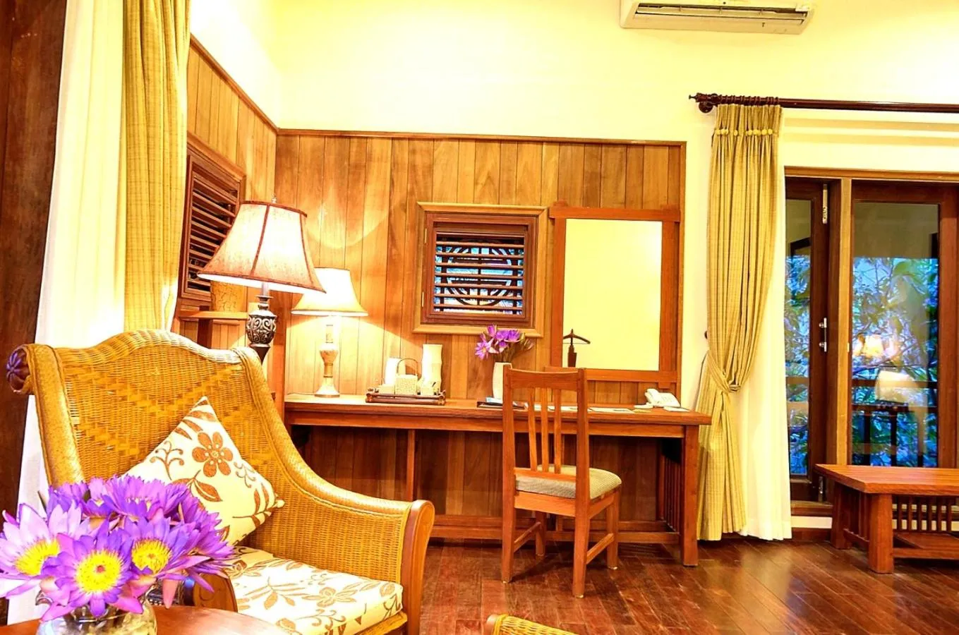 Balcony/Terrace in Sun Spa Resort & Villa