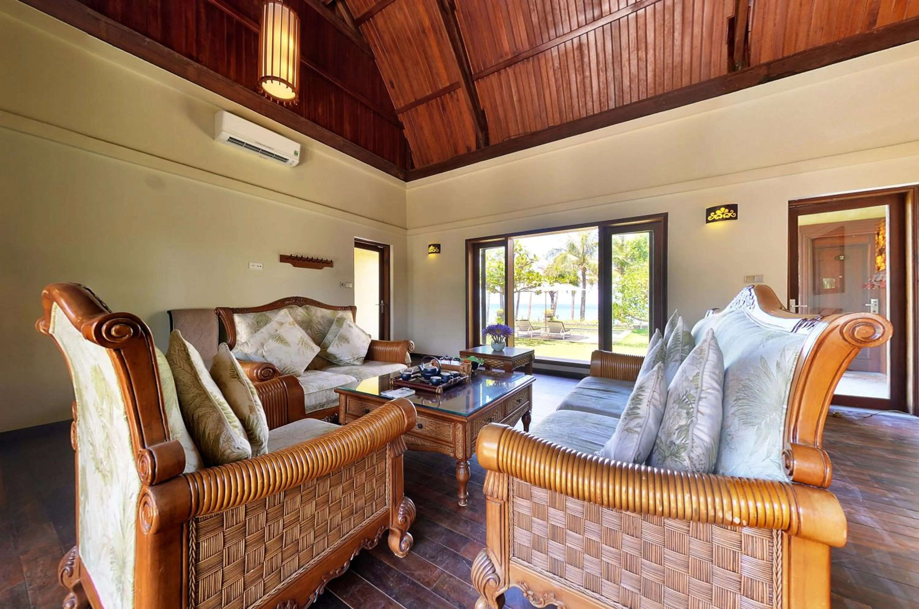 Sun Spa Resort & Villa