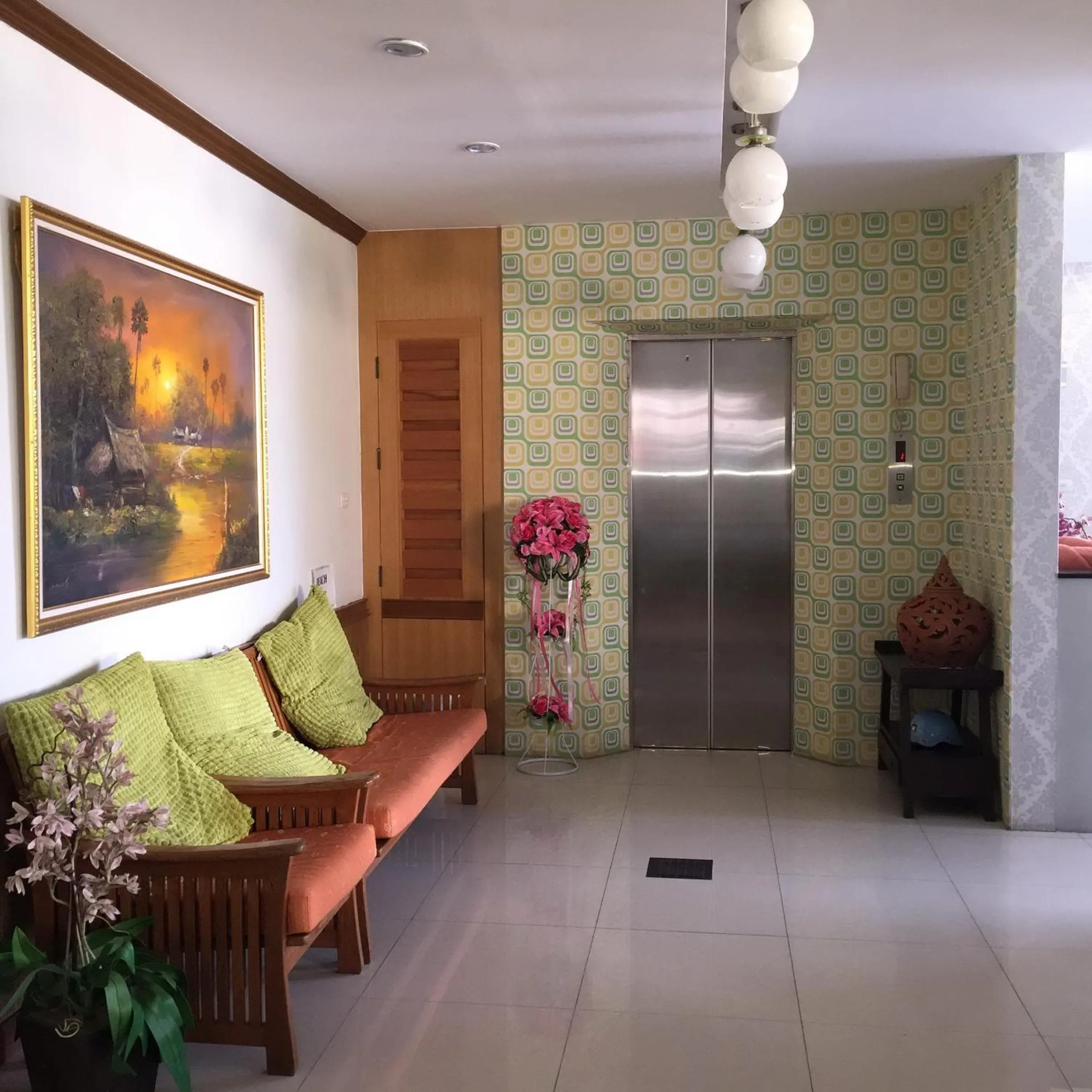 Lobby or reception in Green Harbor Hotel & Service Apartment