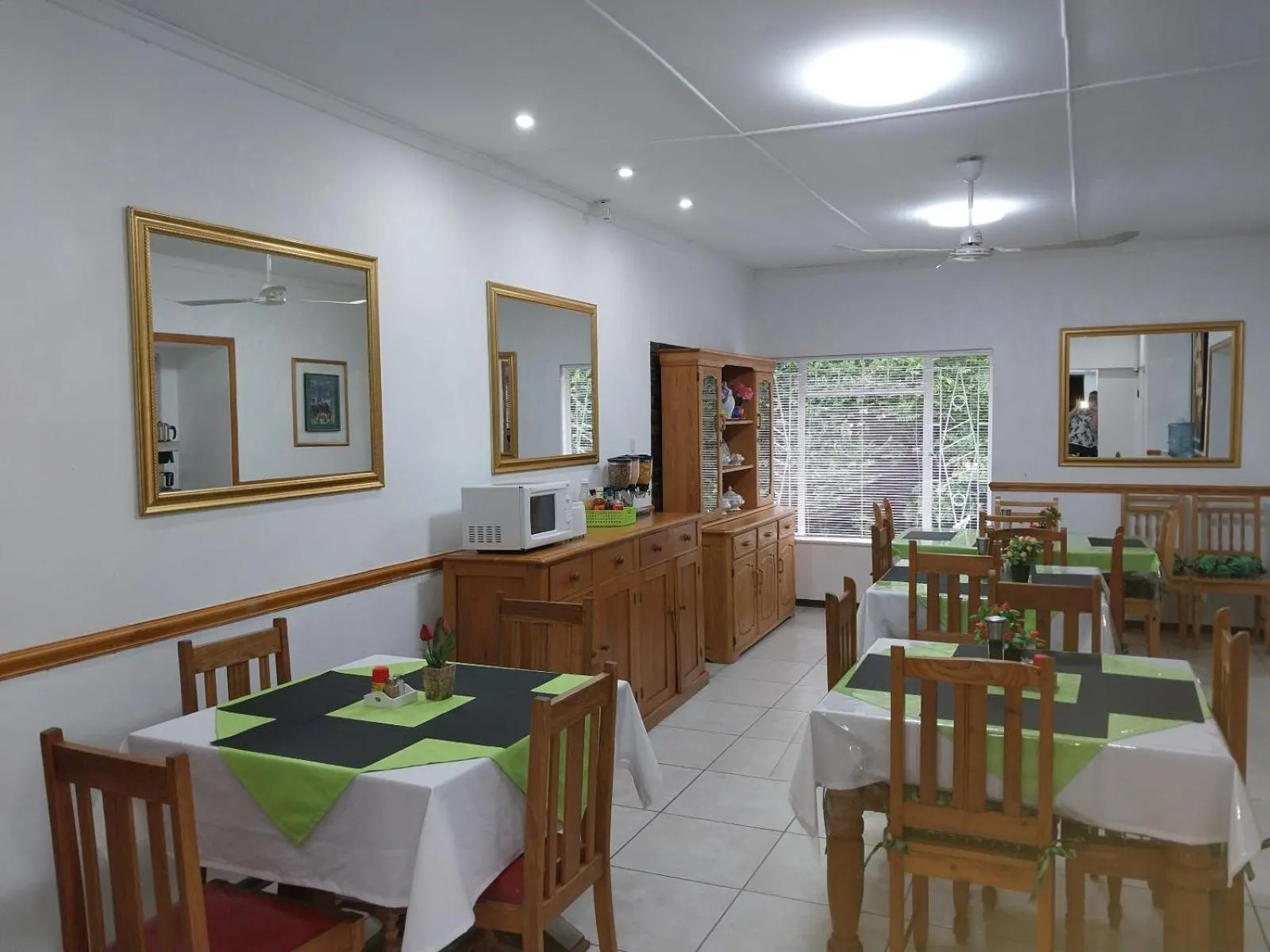 Dining area in Lily Guesthouse