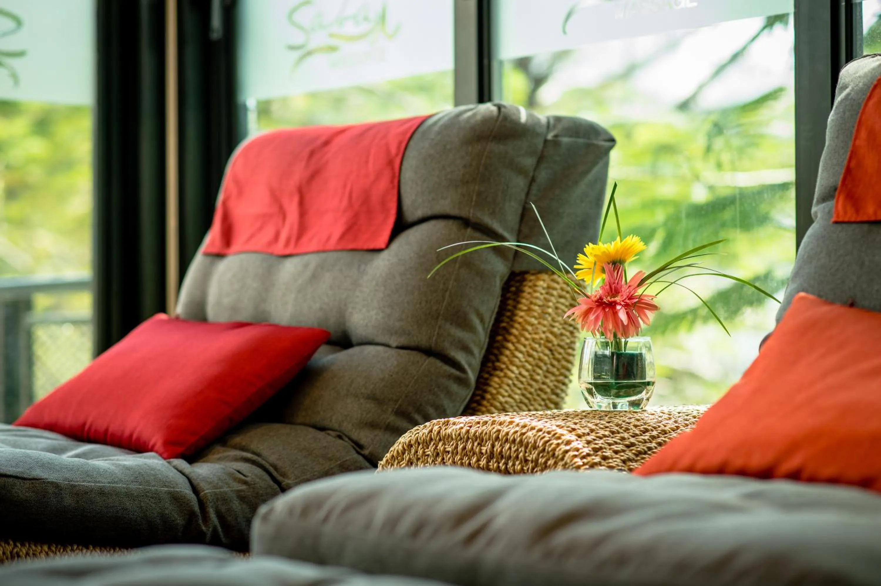 Massage in Nouvo City Hotel