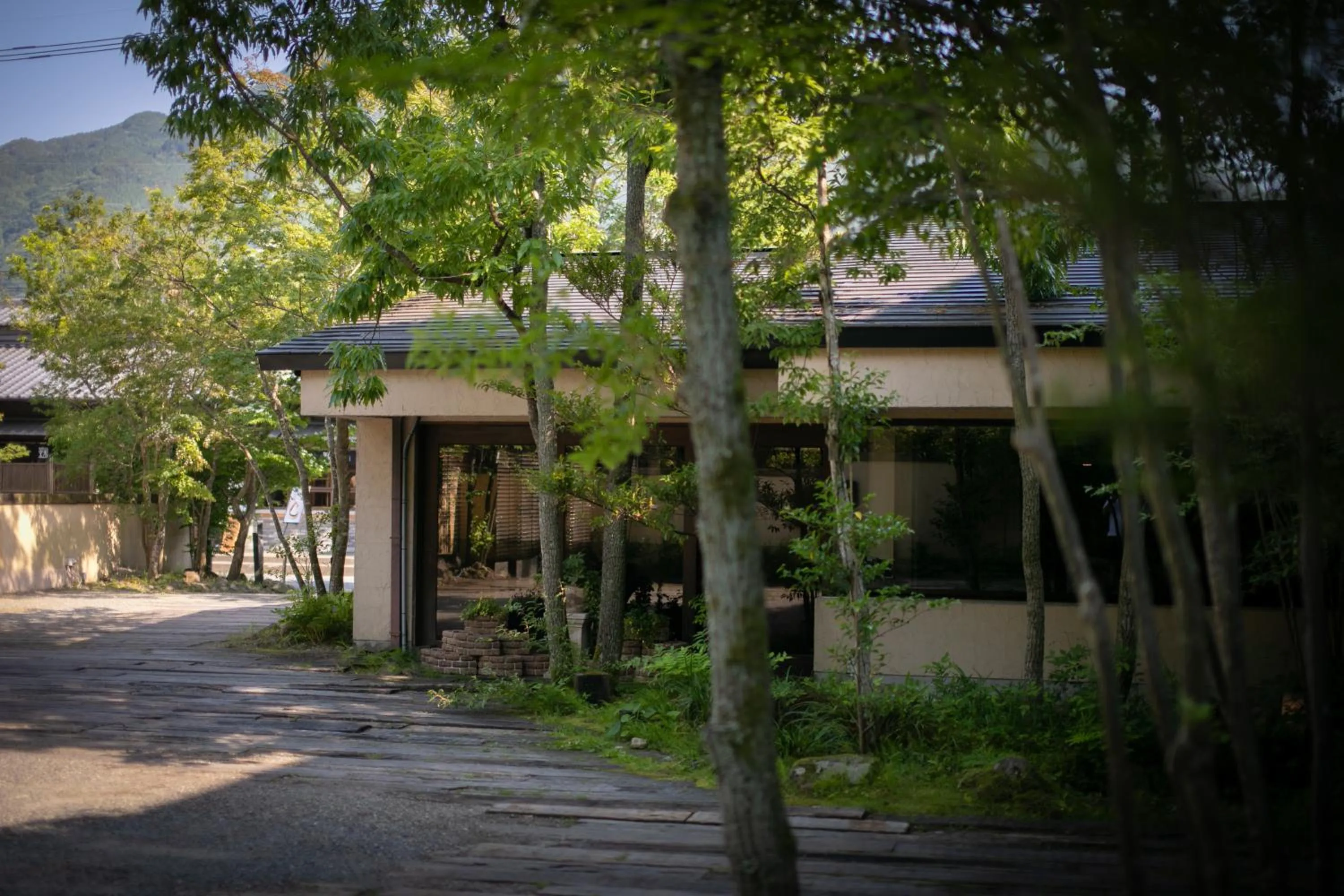 Property building in Yufuin Kaorinosato Hanamura