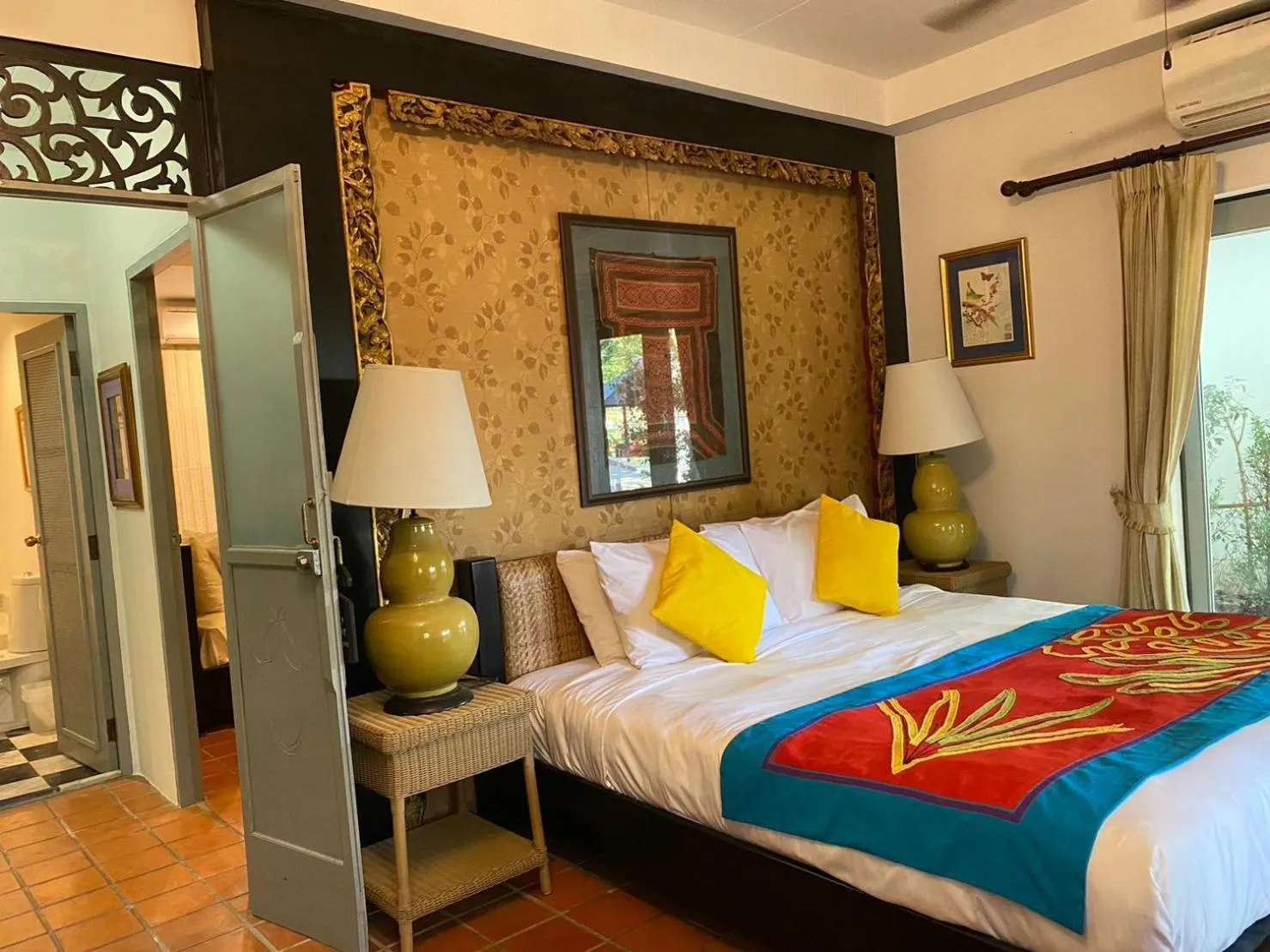 Bed in Zantiis Ndol Villas