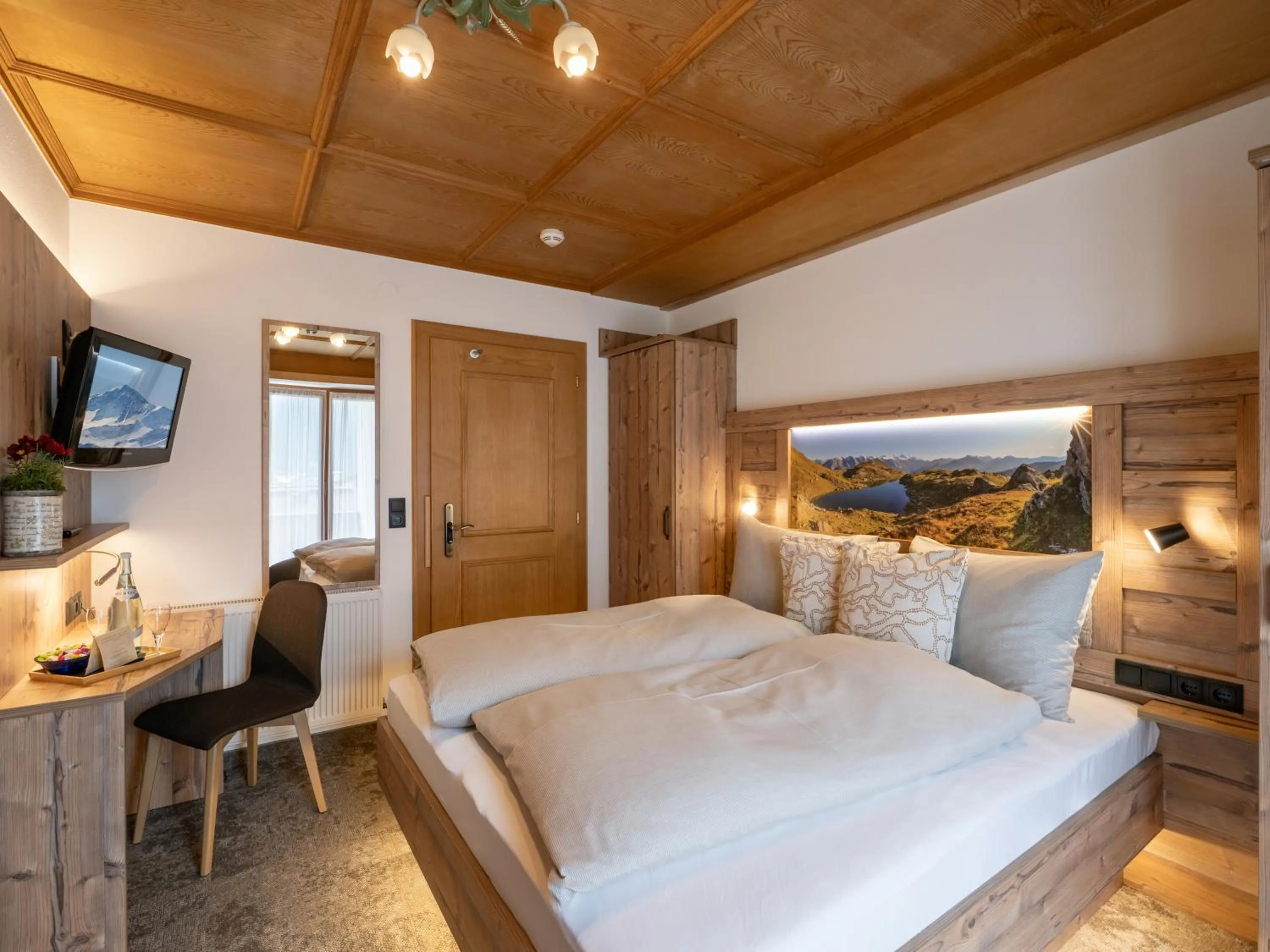 Photo of the whole room, Bed in Hotel Garni Ferienhof