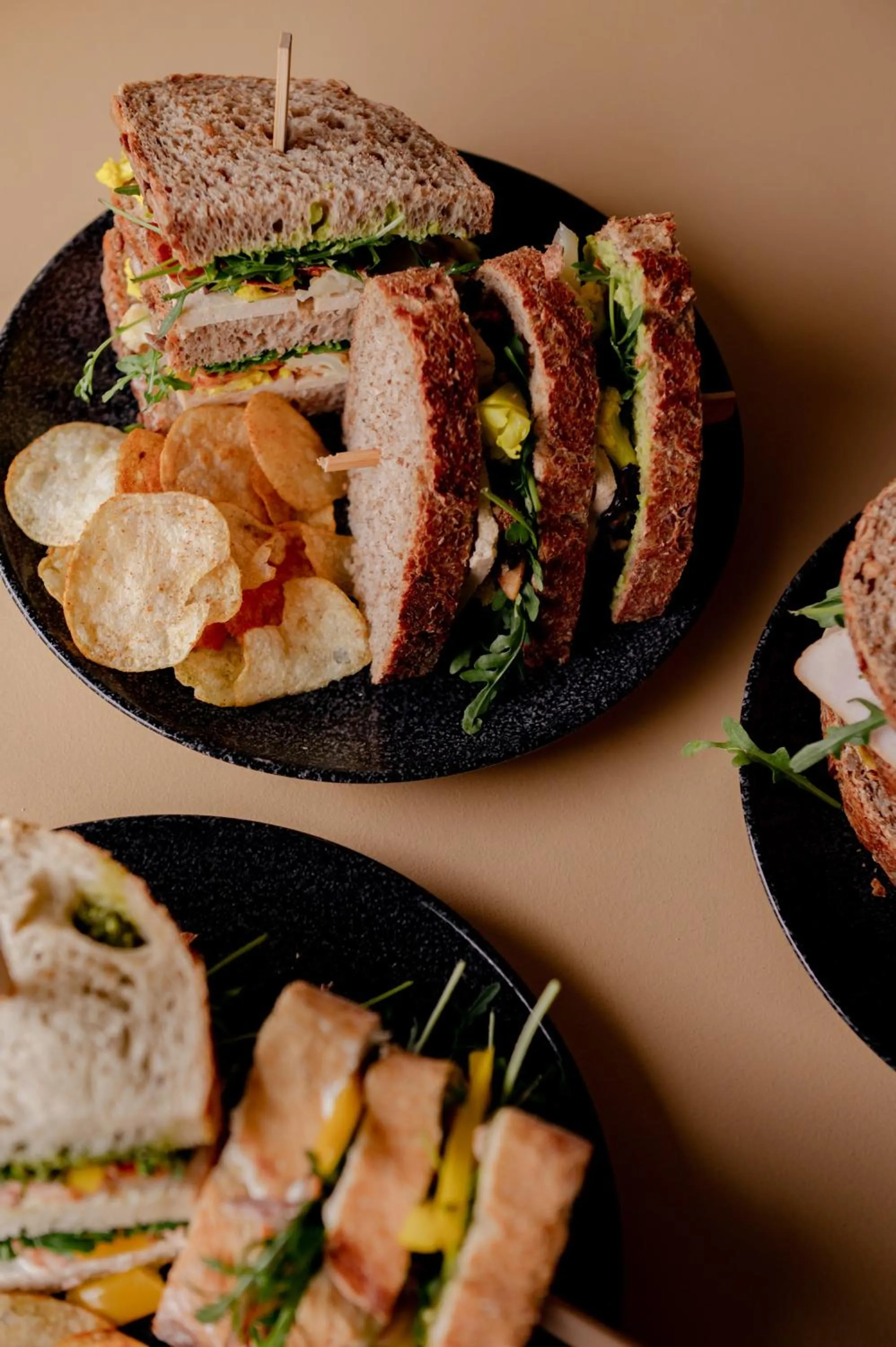 Restaurant/places to eat in Hotel Simple