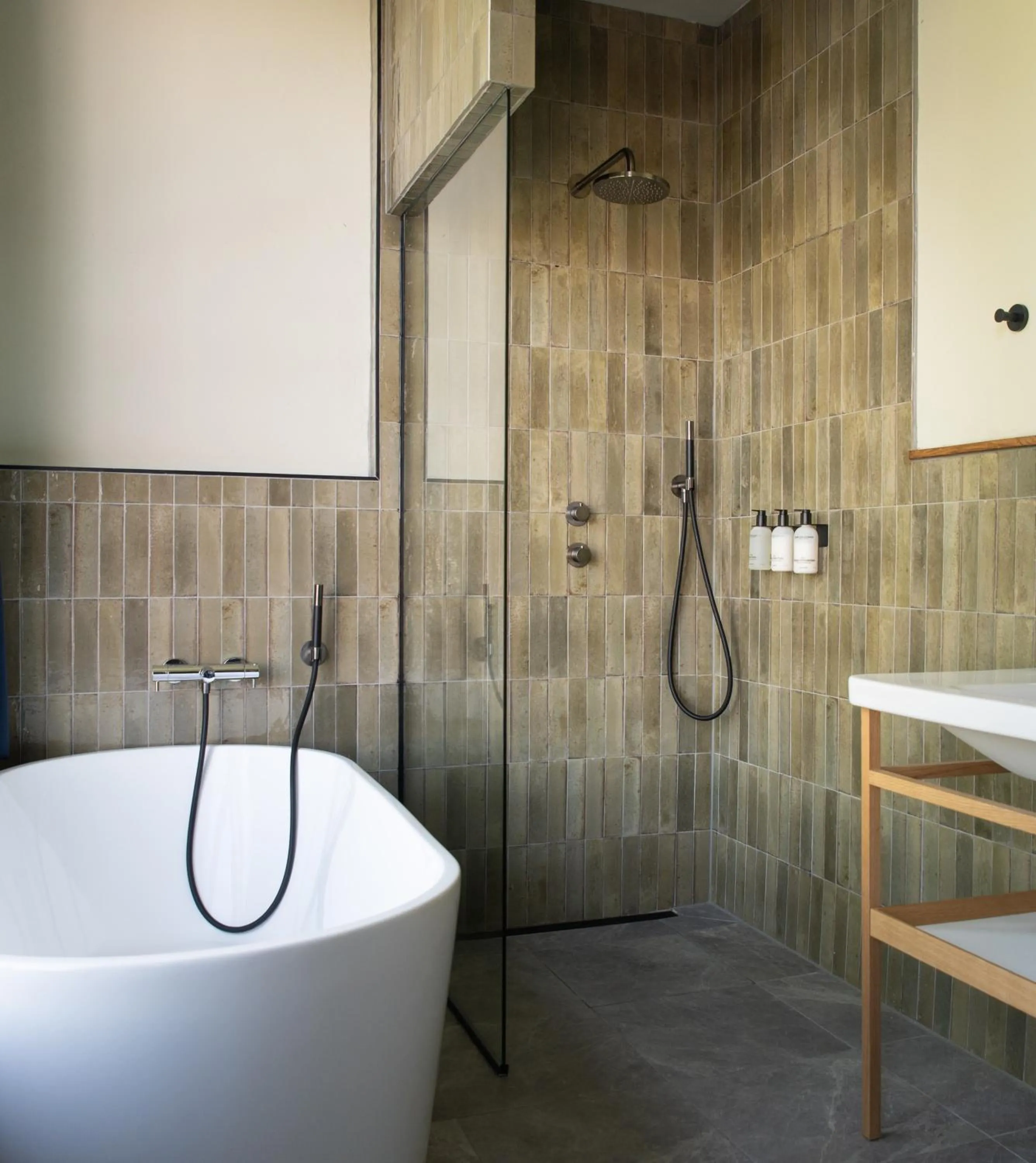 Shower in Anne&Max Boutique Hotel