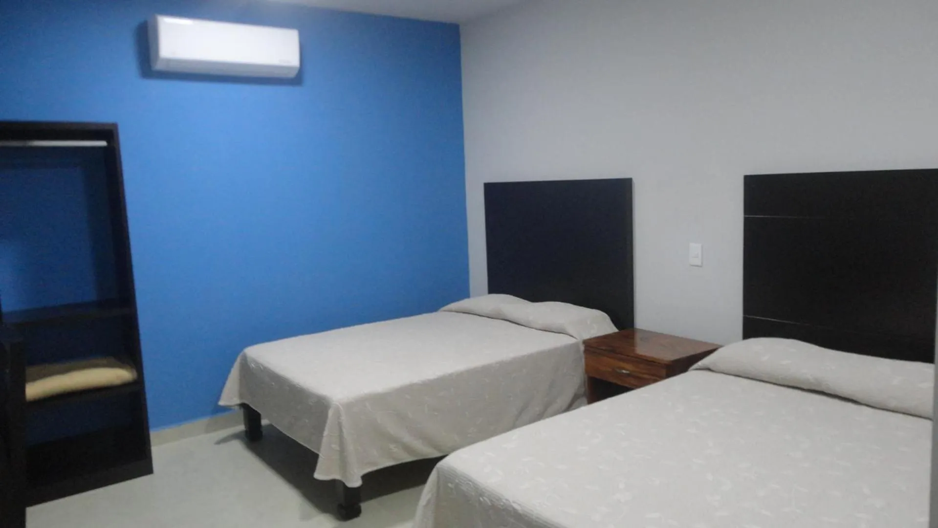 Deluxe Double Room with Two Double Beds in Hotel Tampico Express