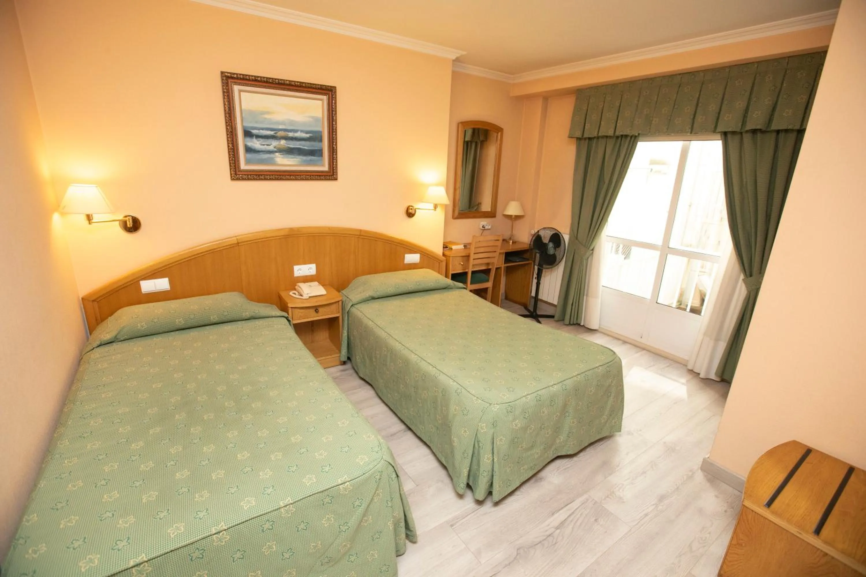 Photo of the whole room, Bed in Hotel PAYRO