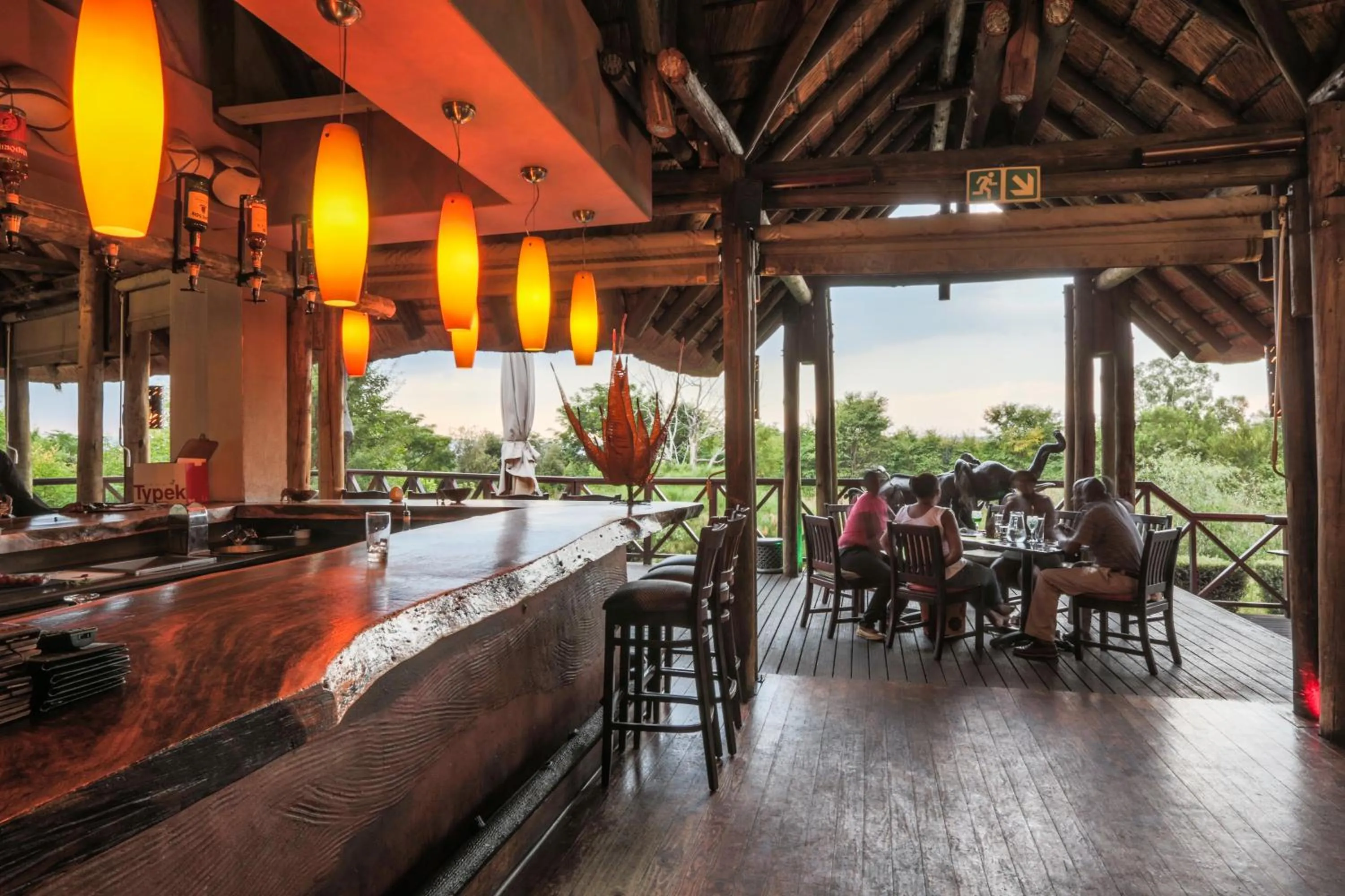 Lounge or bar in Indaba Hotel, Spa & Conference Center