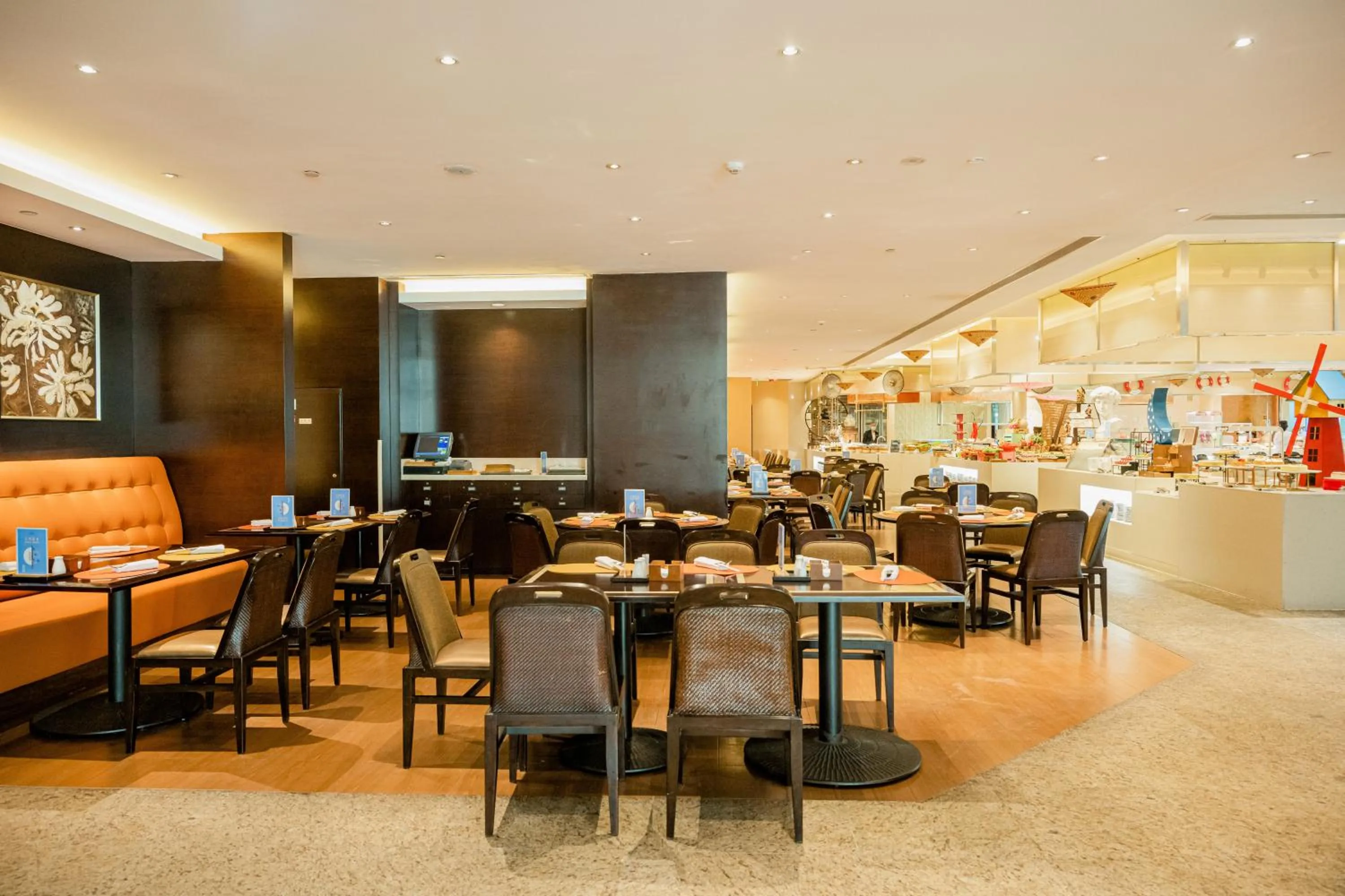 Restaurant/places to eat in Shangri-La Beihai