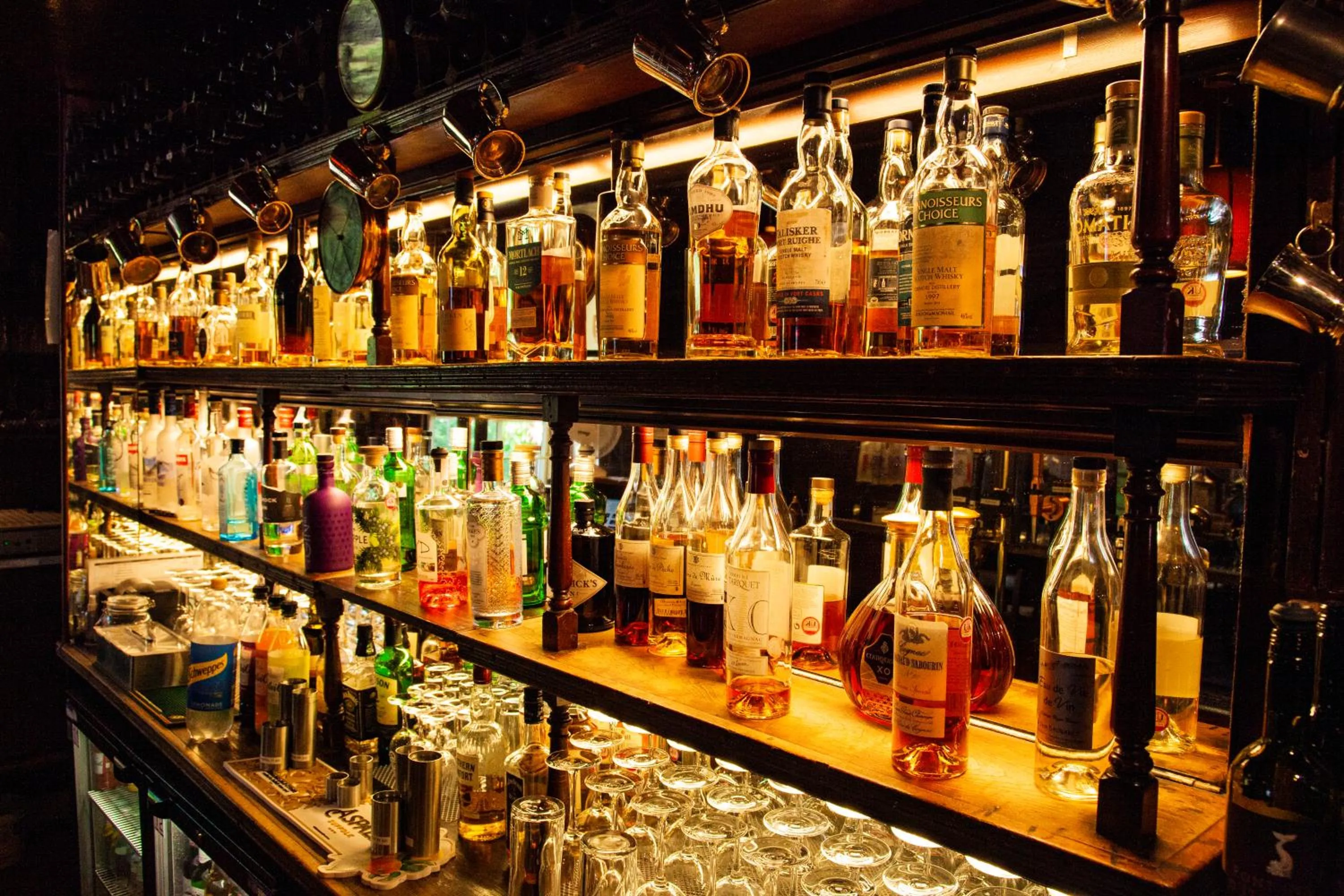 Alcoholic drinks in The Pheasant Inn - The Inn Collection Group