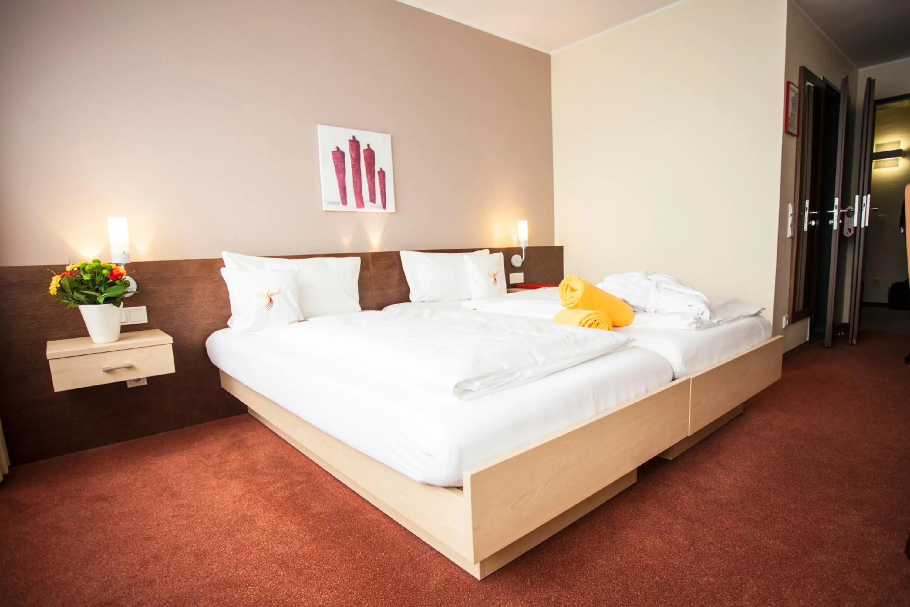 Bed in Phönix Hotel