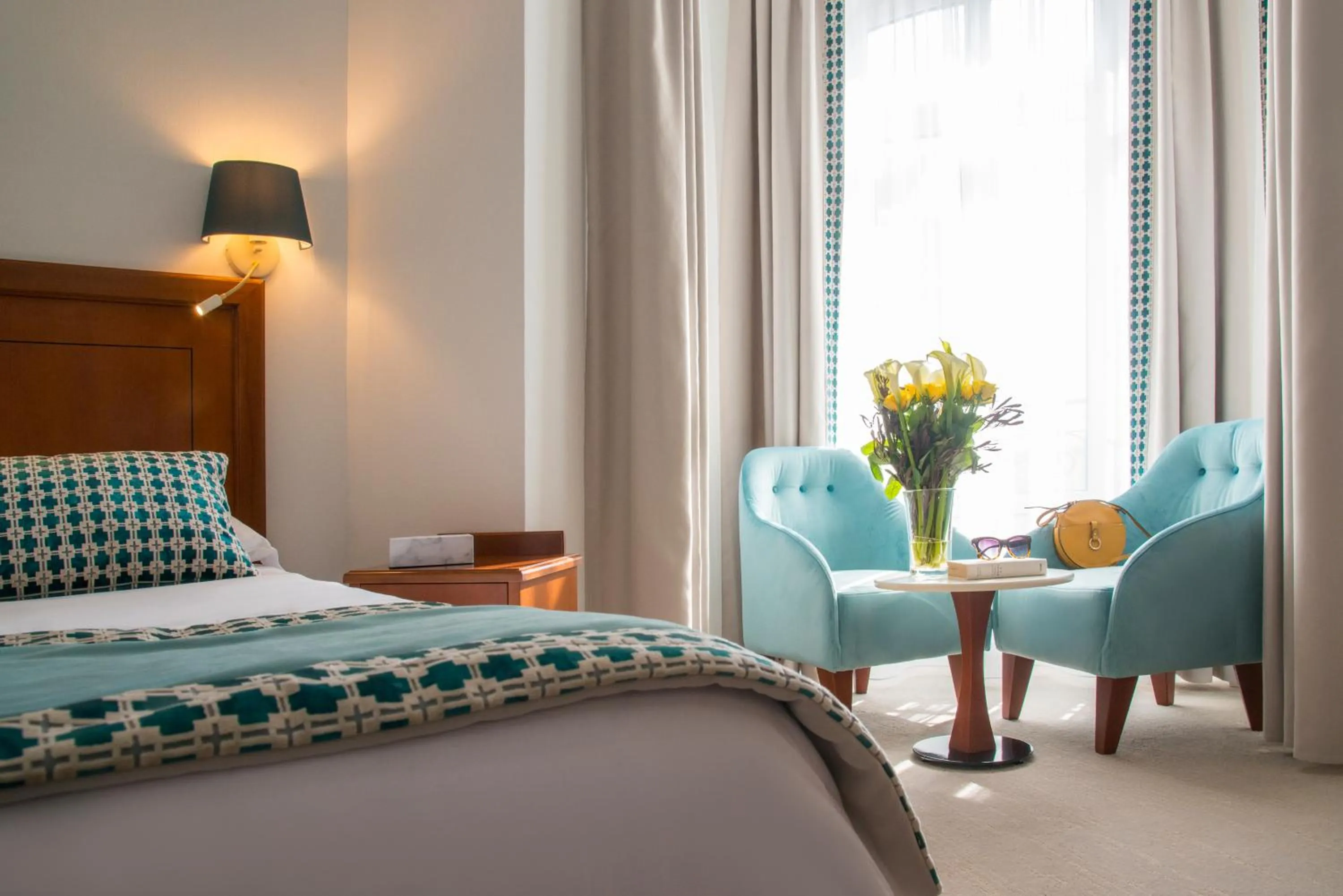 Bed in Hotel Olympia