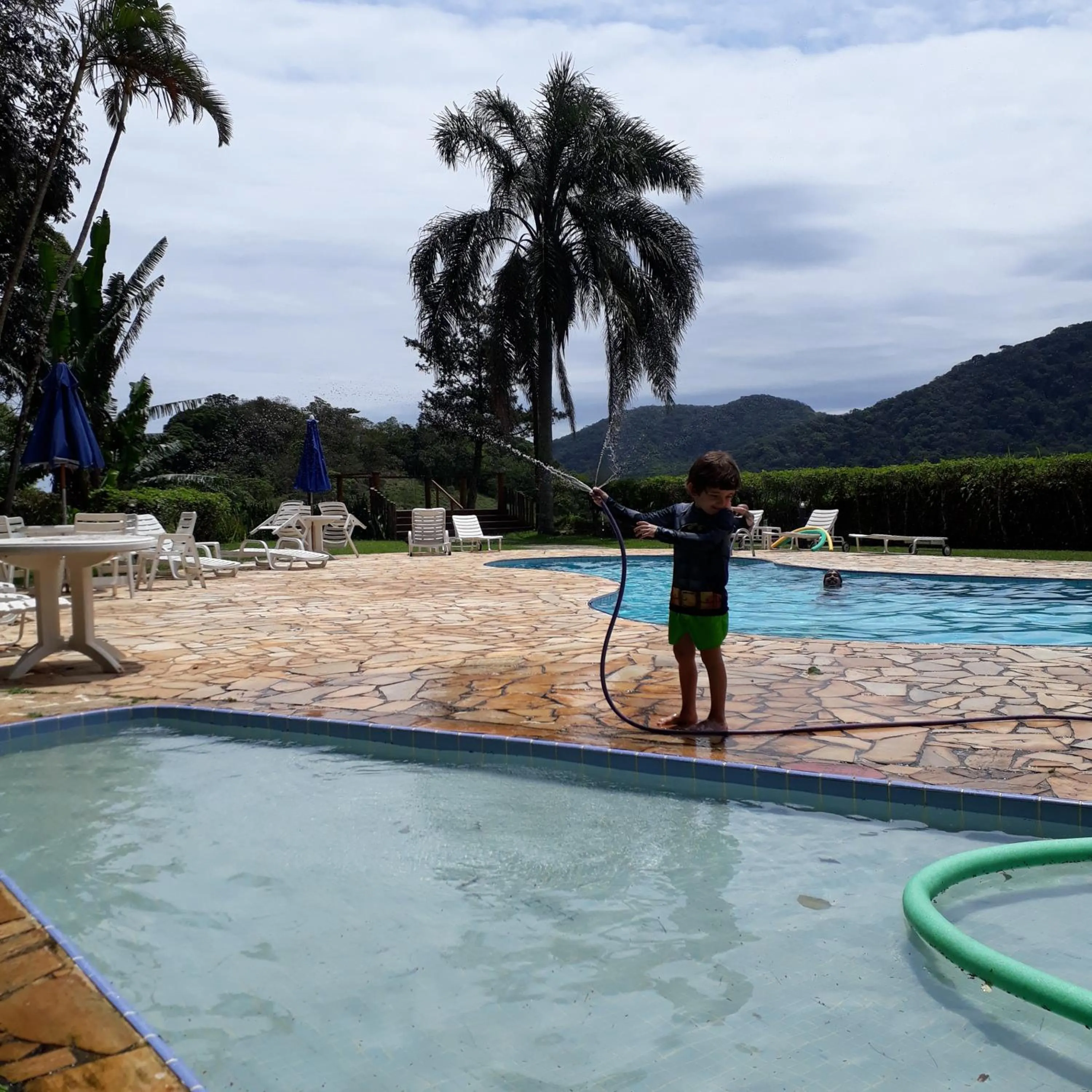 Chalé Praia Boiçucanga wi fi piscina Village Mirante Litoral Norte SP