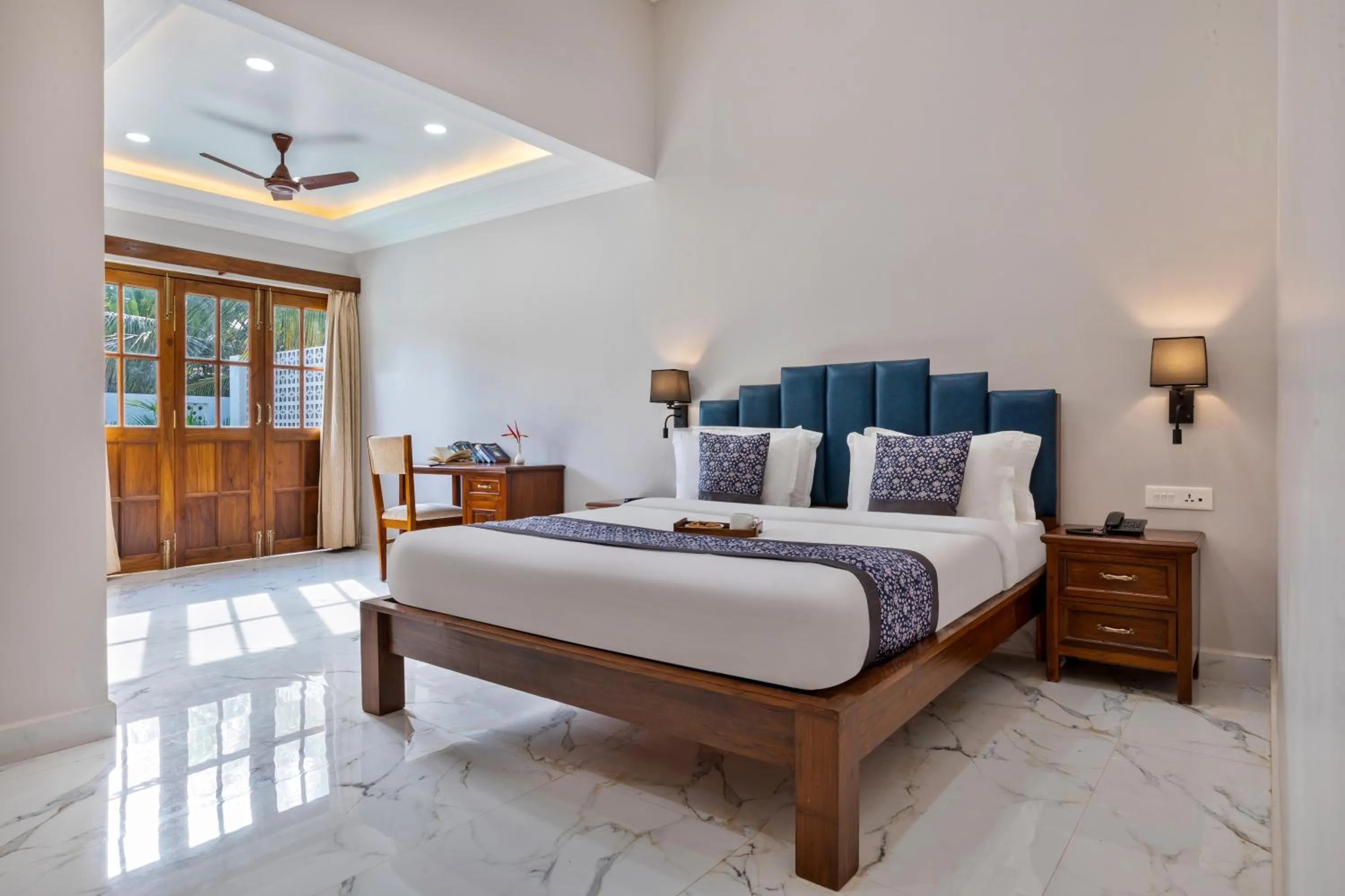 Bed in Leoney Resort Goa