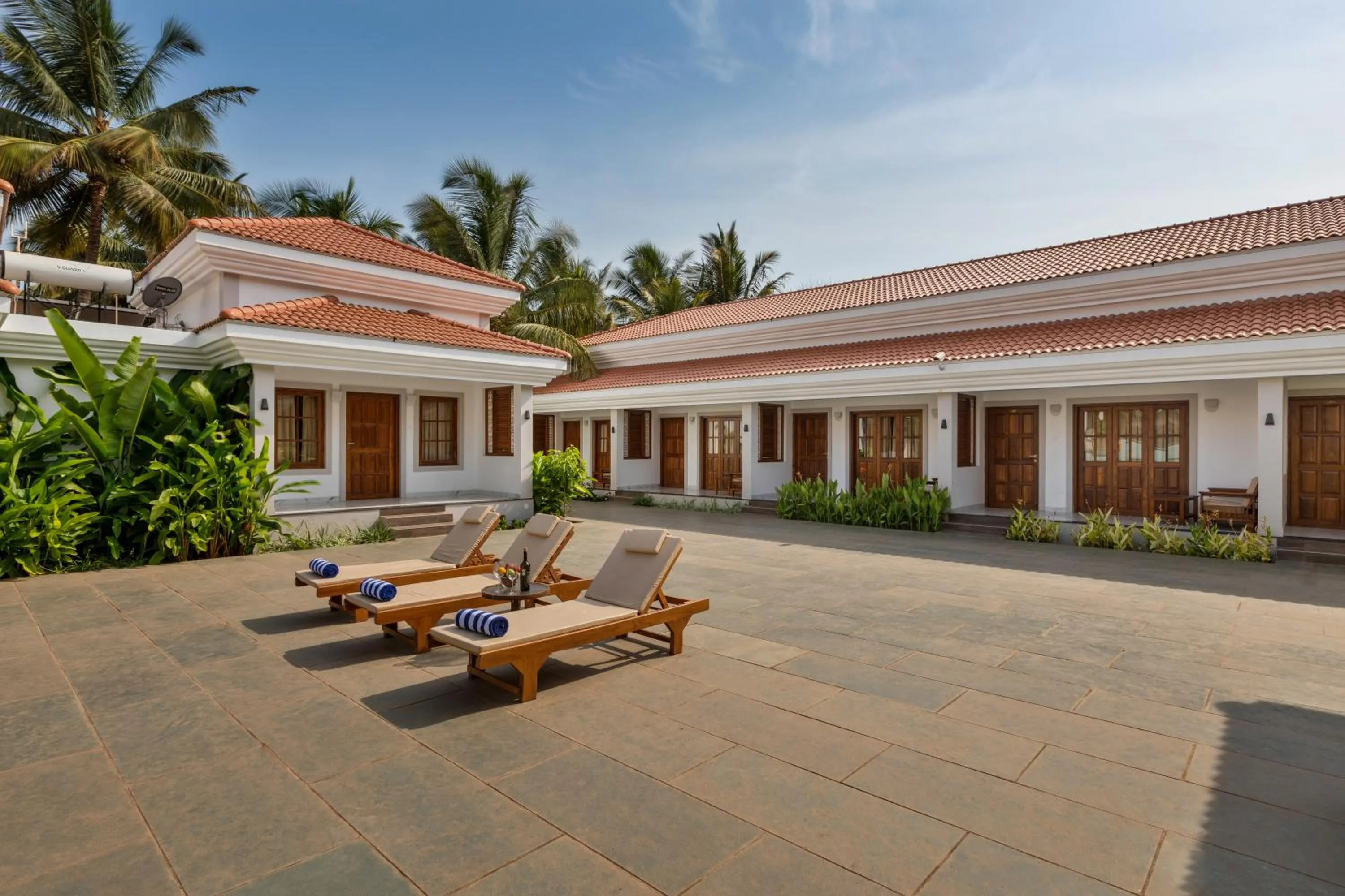 Leoney Resort Goa