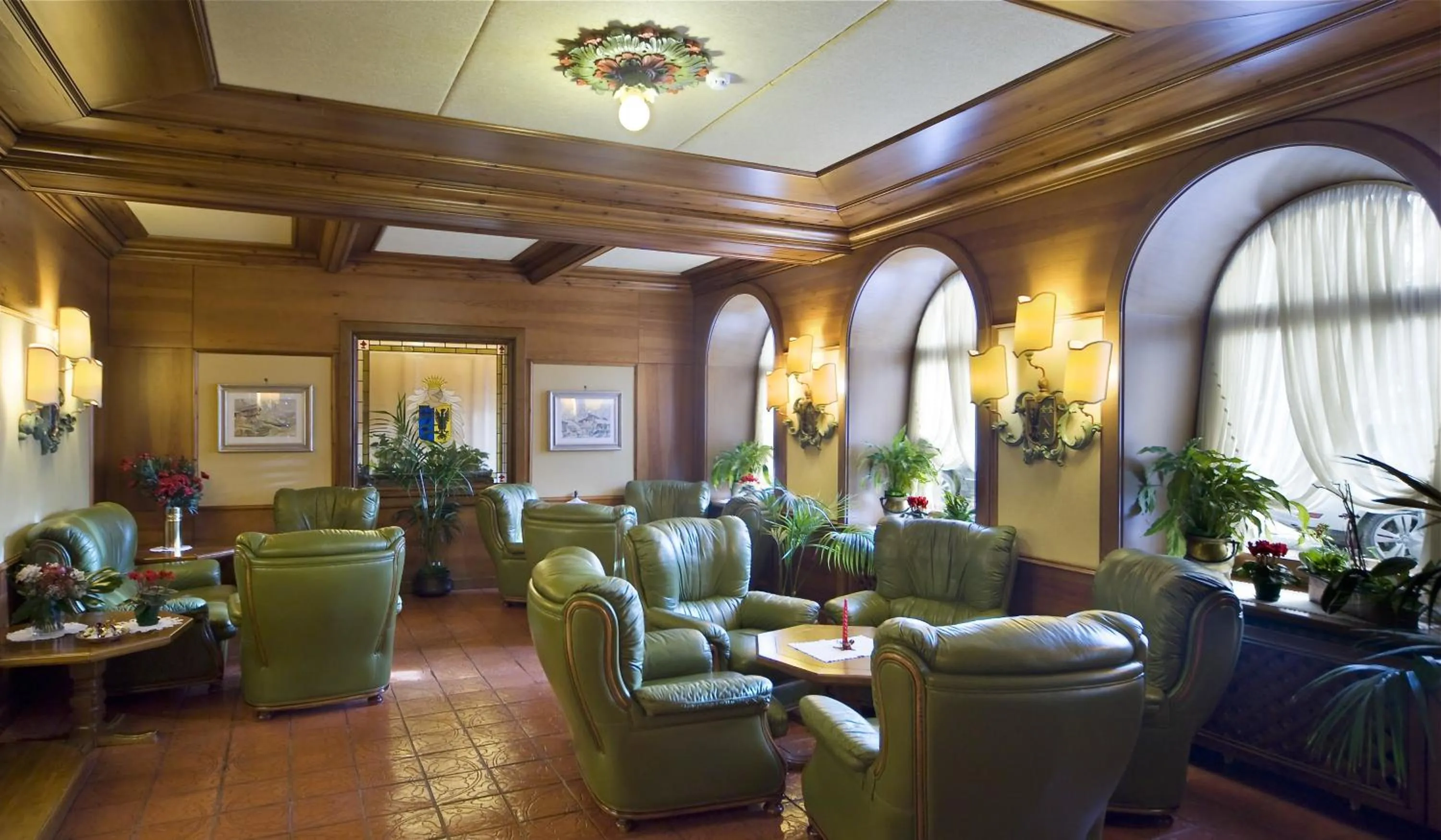 Communal lounge/ TV room in Hotel Pontechiesa