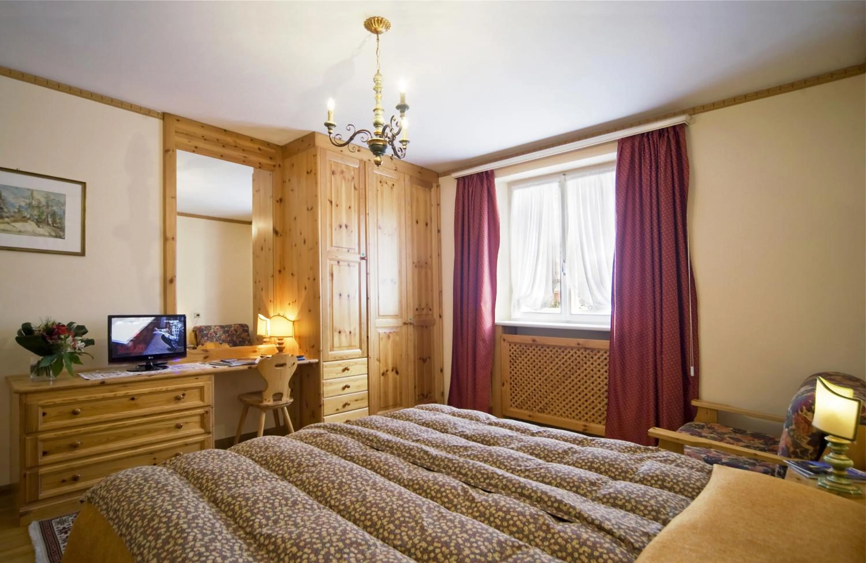 TV and multimedia, Bed in Hotel Pontechiesa