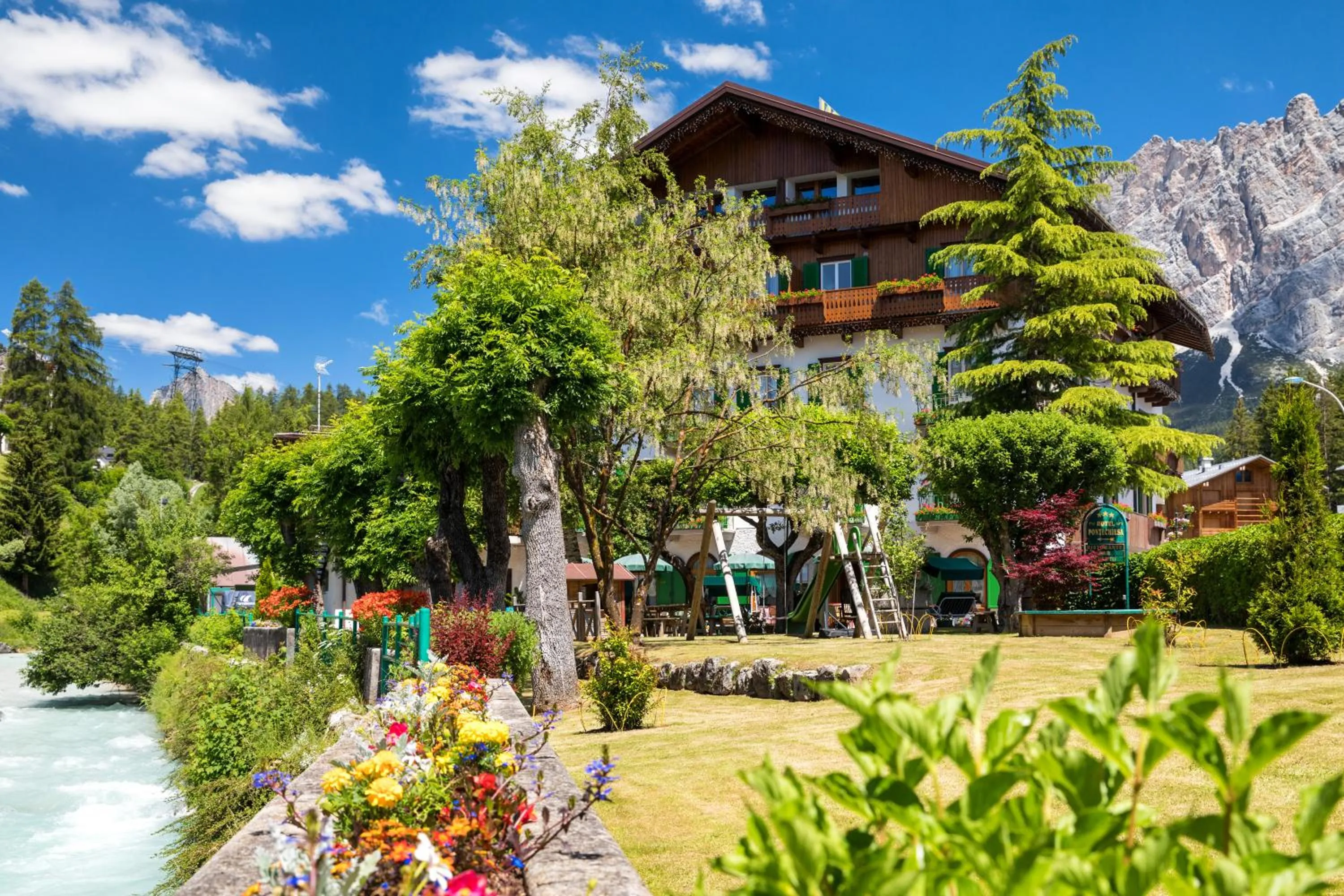 Mountain view in Hotel Pontechiesa